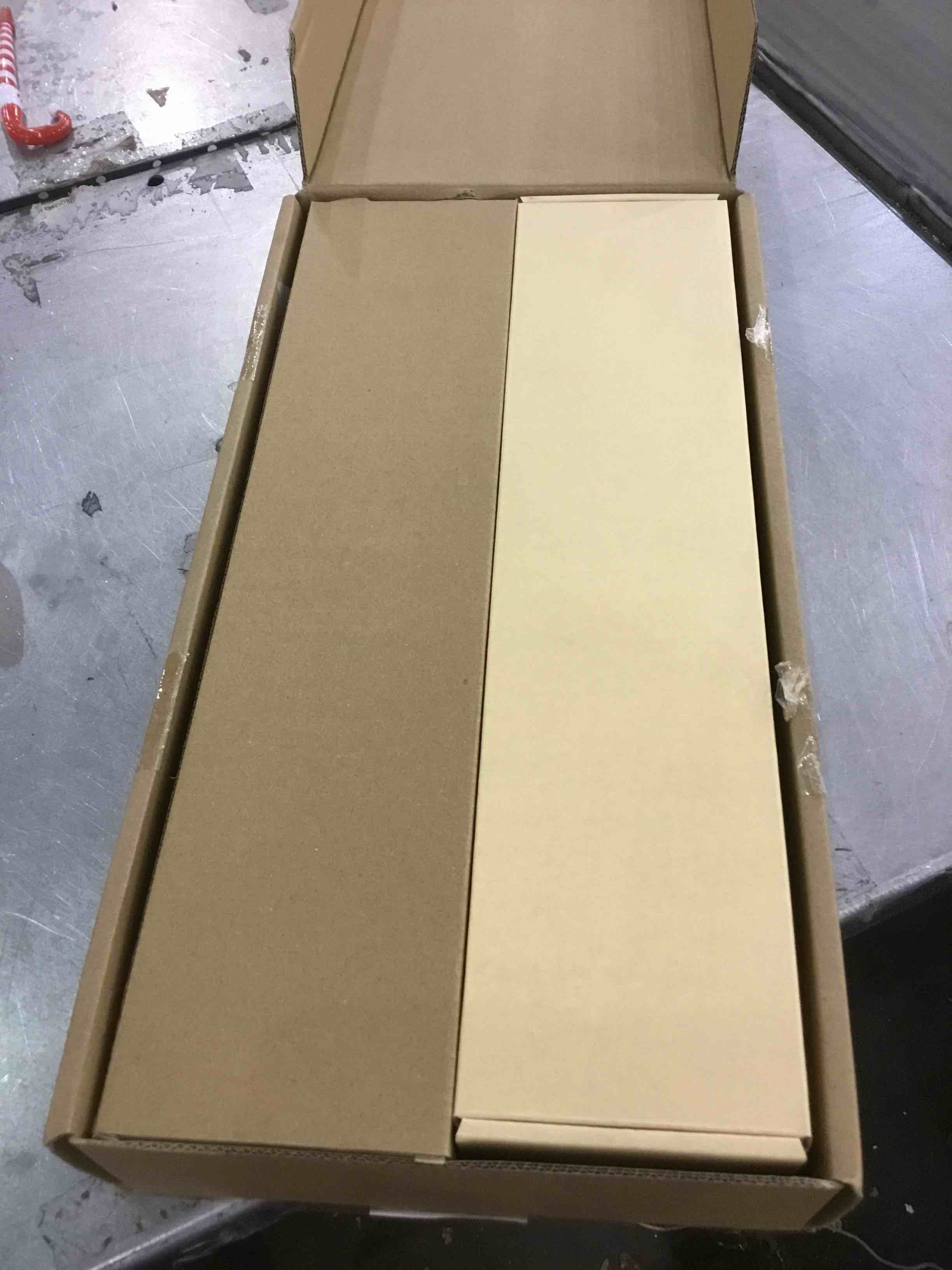 https://s3.amazonaws.com/lotting-images-prod/BargainHunt/EXS01173120_1707508003467.jpeg
