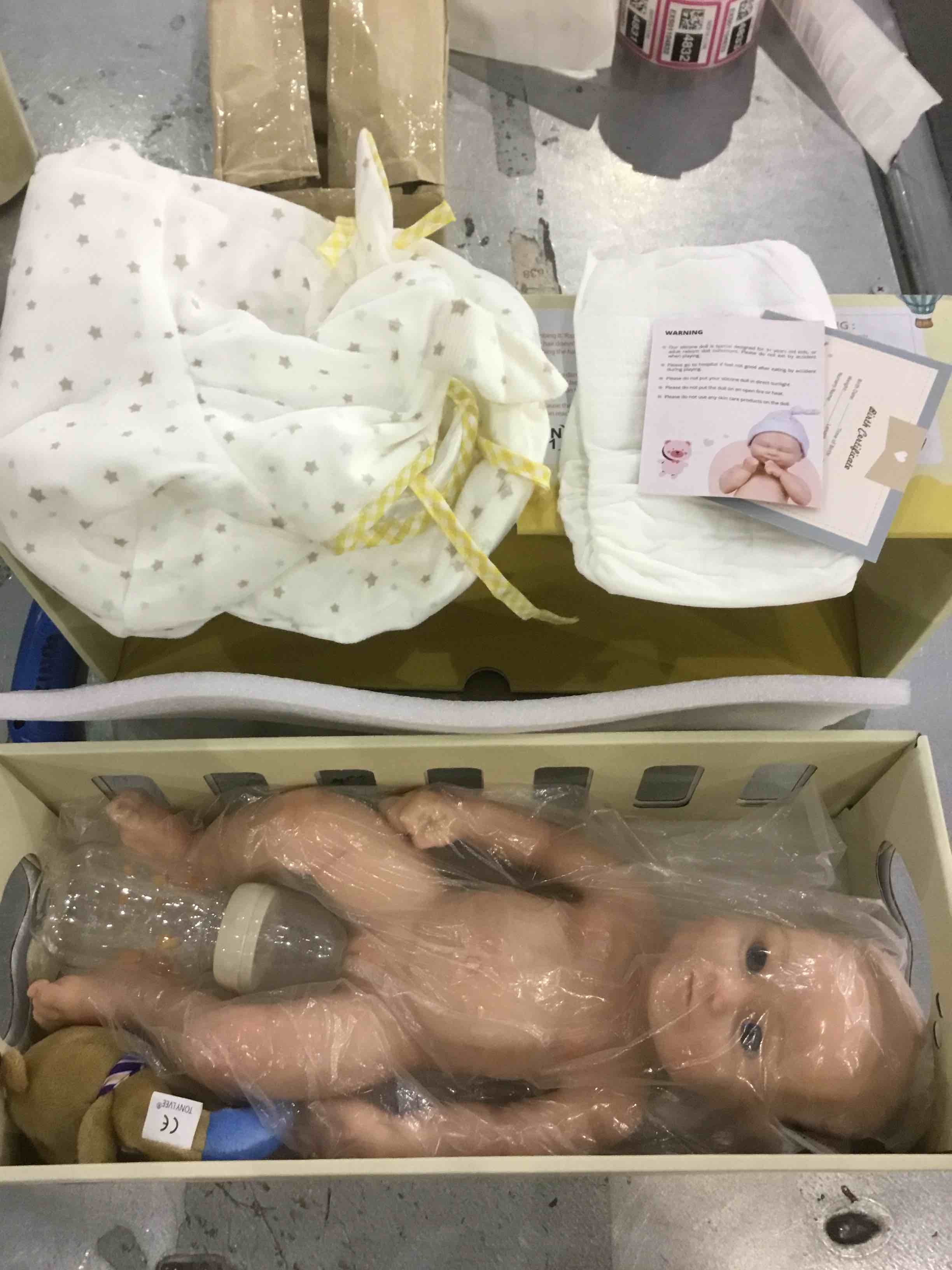 https://s3.amazonaws.com/lotting-images-prod/BargainHunt/EXS01173161_1707741468331.jpeg