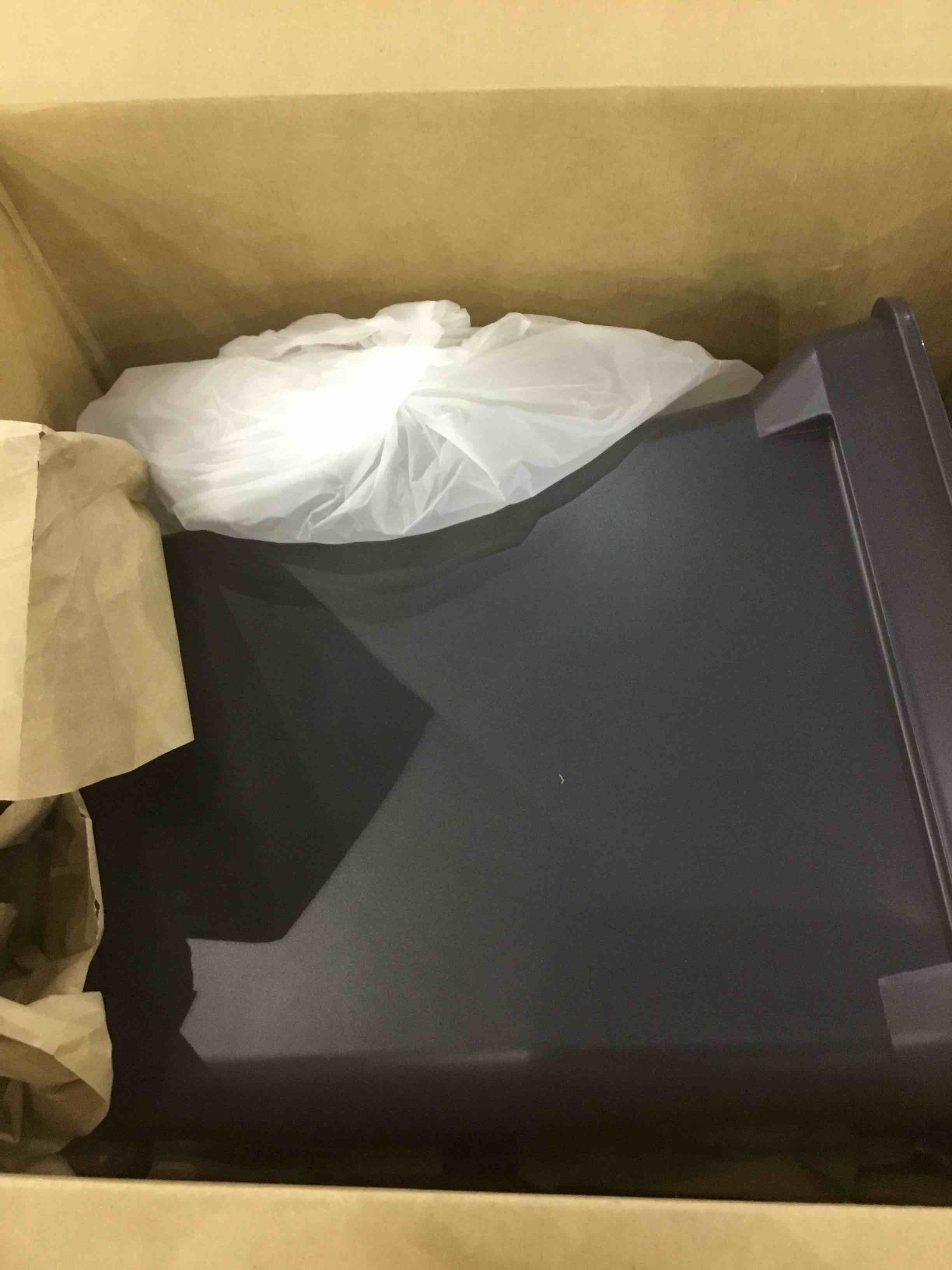 https://s3.amazonaws.com/lotting-images-prod/BargainHunt/EXS01173243_1707750740541.jpeg