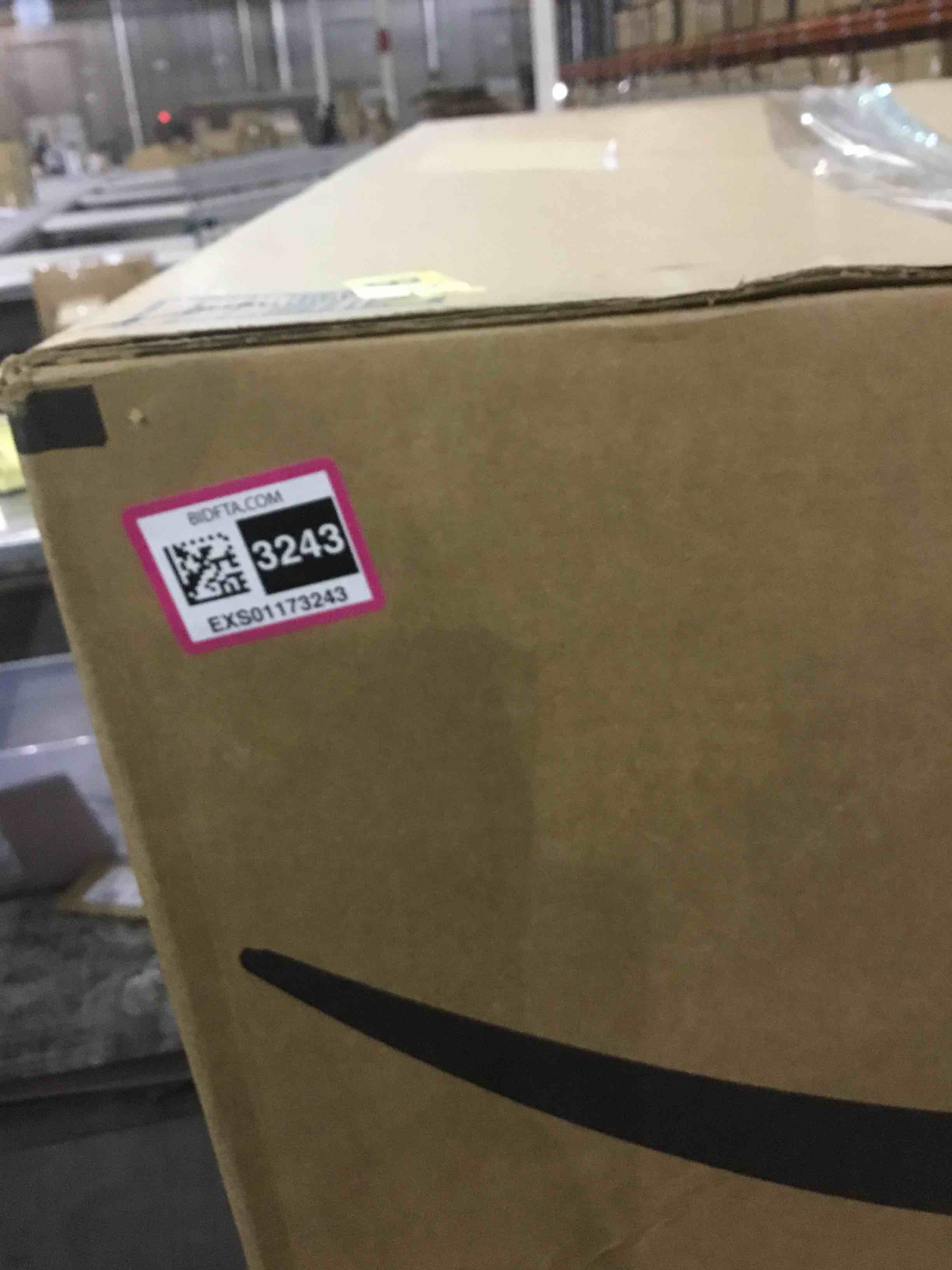 https://s3.amazonaws.com/lotting-images-prod/BargainHunt/EXS01173243_1707750761792.jpeg