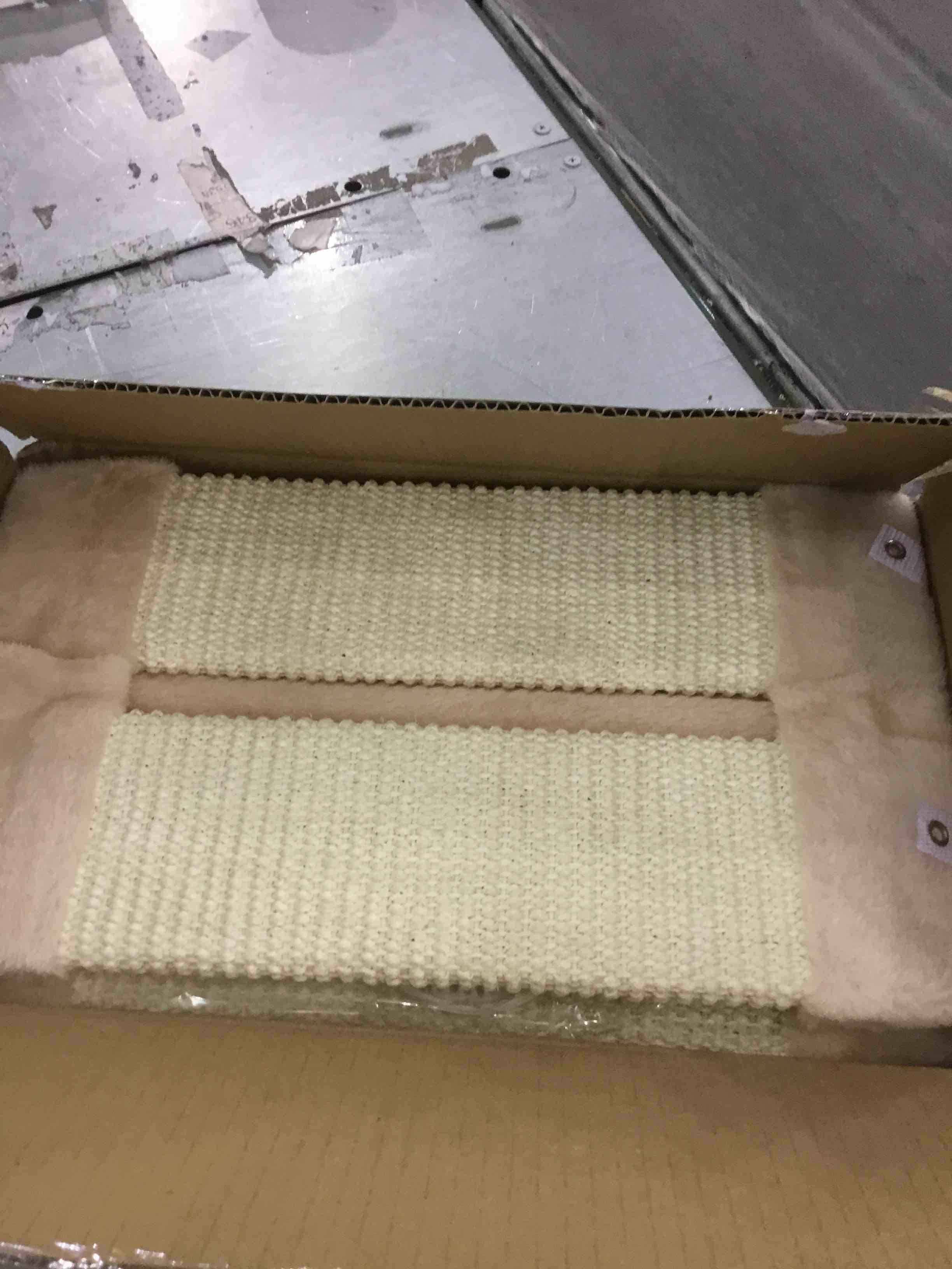 https://s3.amazonaws.com/lotting-images-prod/BargainHunt/EXS01173313_1707756820163.jpeg