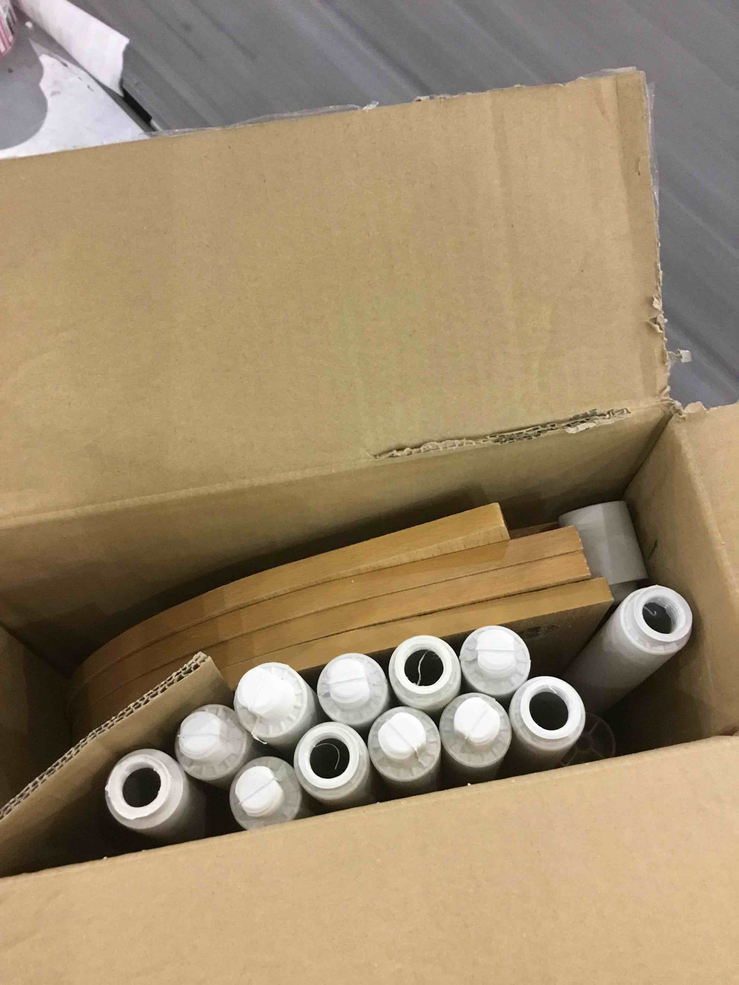 https://s3.amazonaws.com/lotting-images-prod/BargainHunt/EXS01173316_1707759338250.jpeg