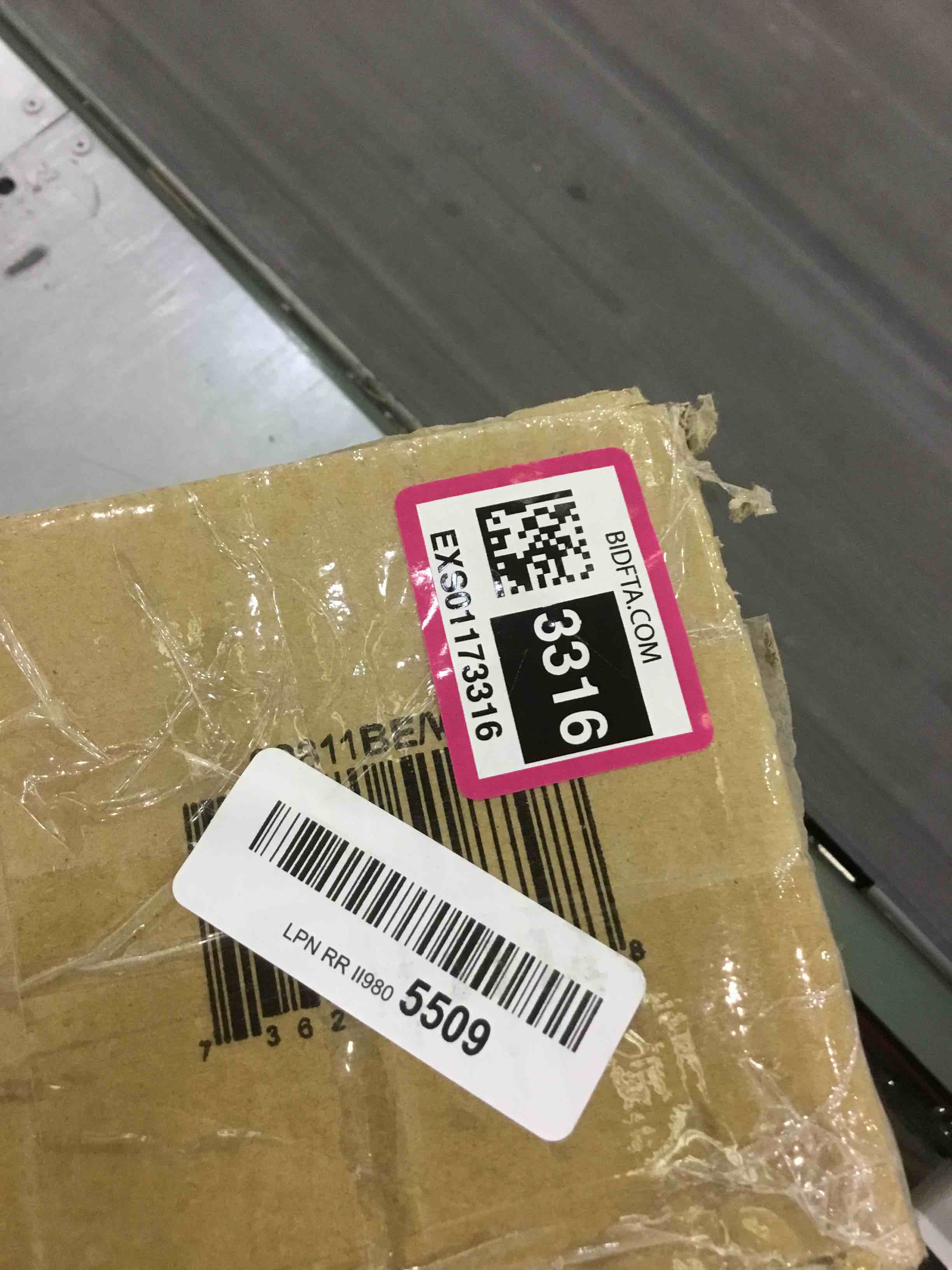 https://s3.amazonaws.com/lotting-images-prod/BargainHunt/EXS01173316_1707759348035.jpeg