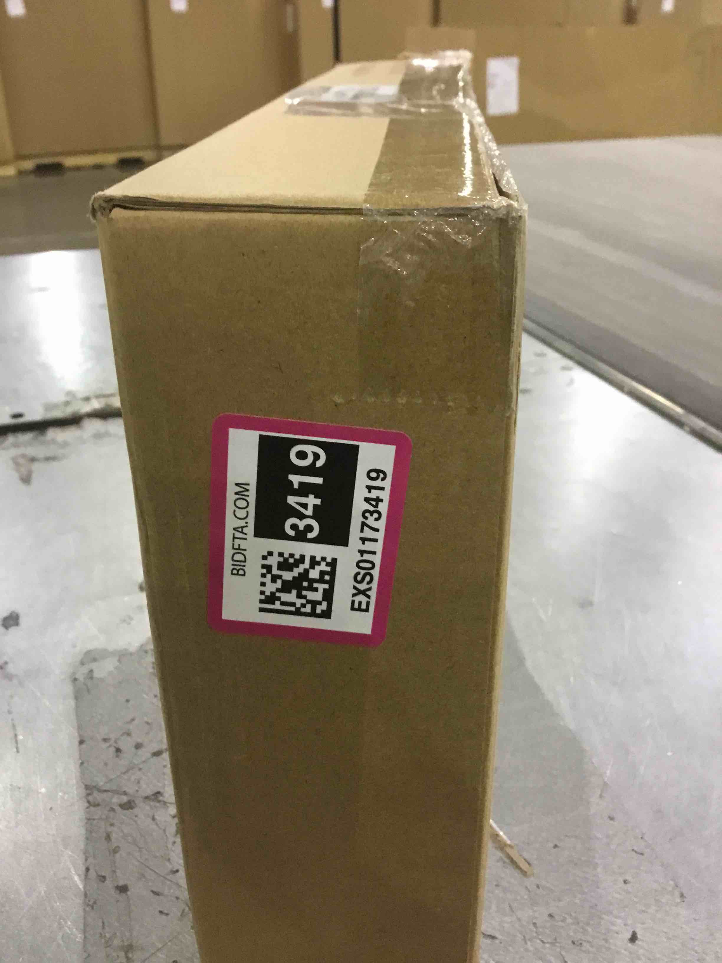 https://s3.amazonaws.com/lotting-images-prod/BargainHunt/EXS01173419_1707768430396.jpeg
