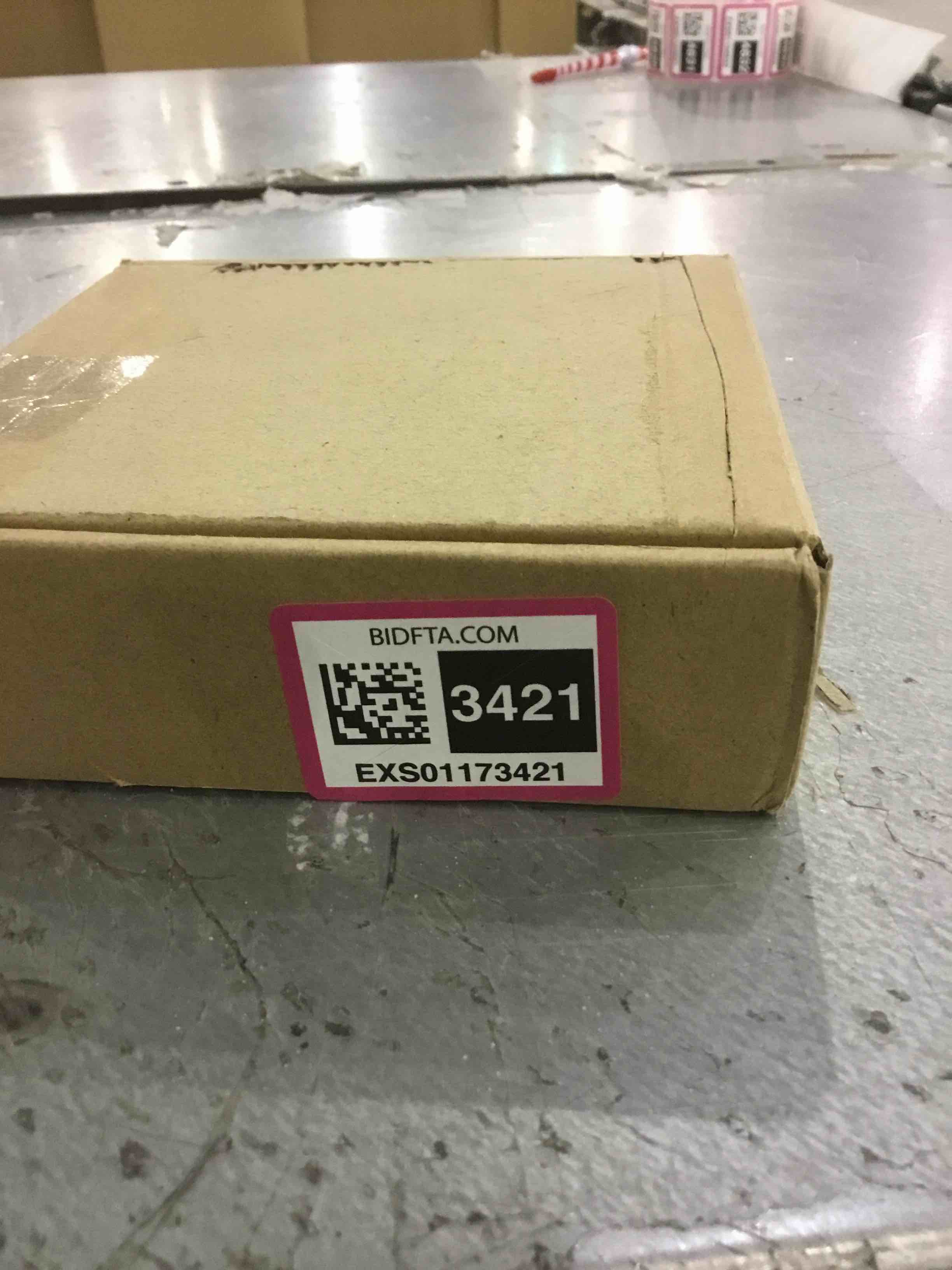 https://s3.amazonaws.com/lotting-images-prod/BargainHunt/EXS01173421_1707768535179.jpeg