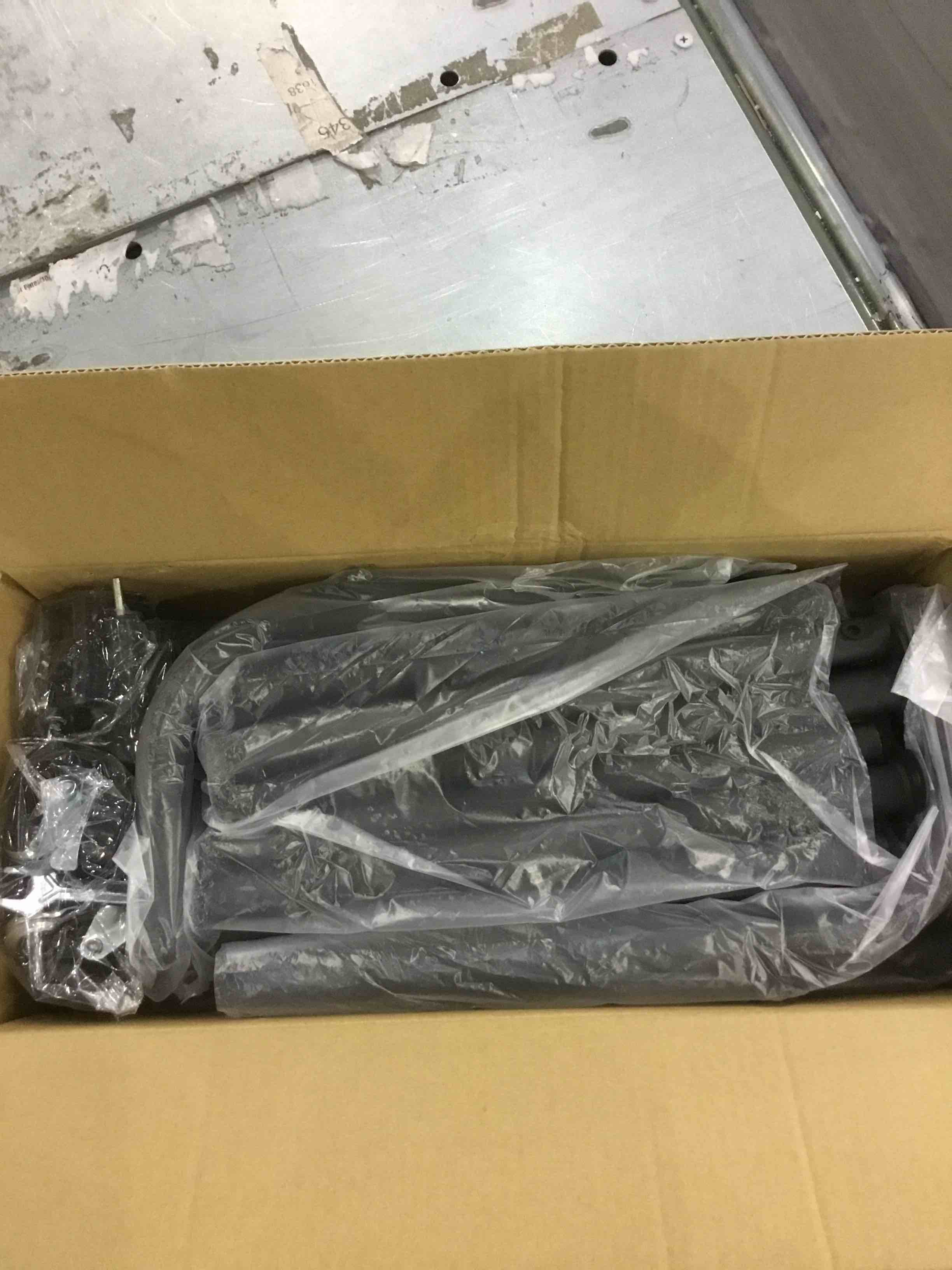 https://s3.amazonaws.com/lotting-images-prod/BargainHunt/EXS01173432_1707827012090.jpeg