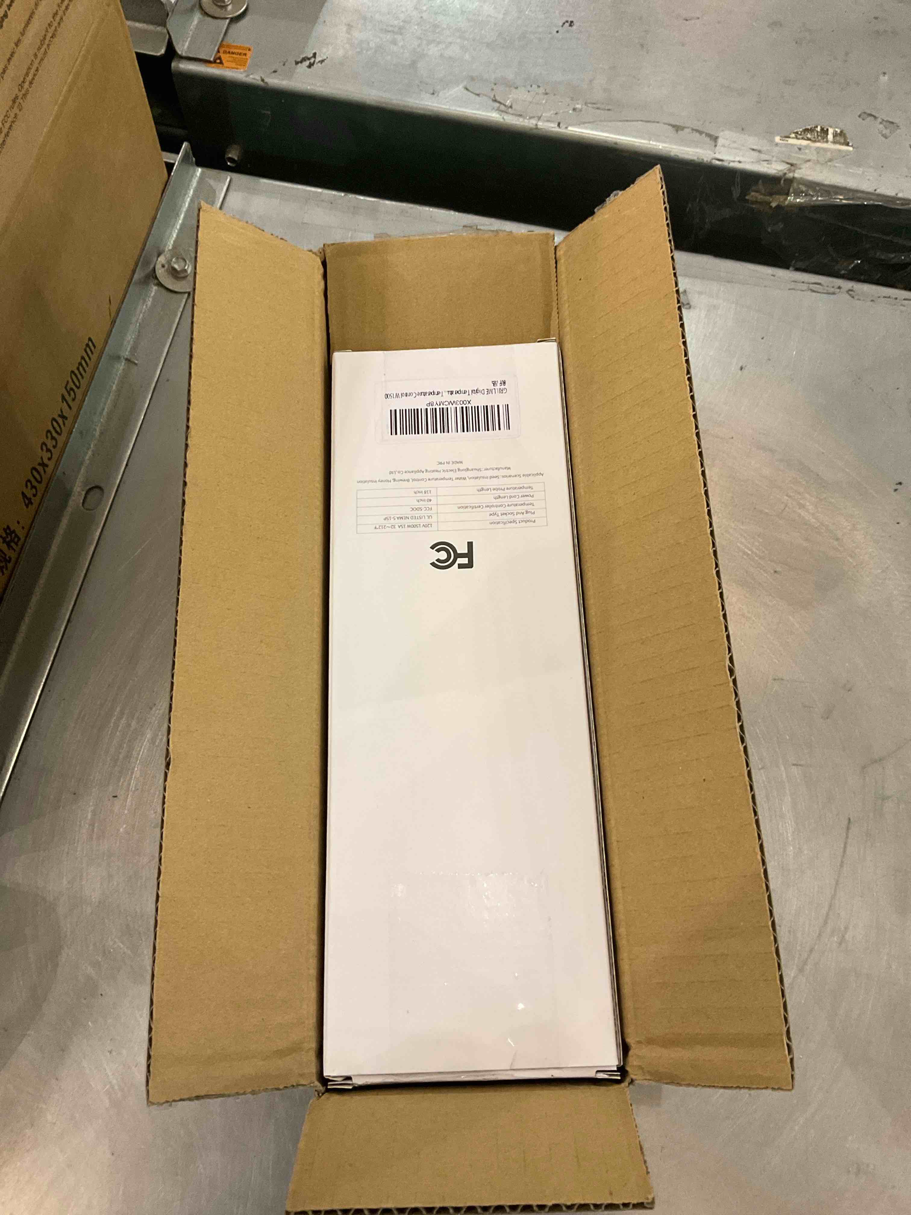 https://s3.amazonaws.com/lotting-images-prod/BargainHunt/EXS01173509_1708698772312.jpeg