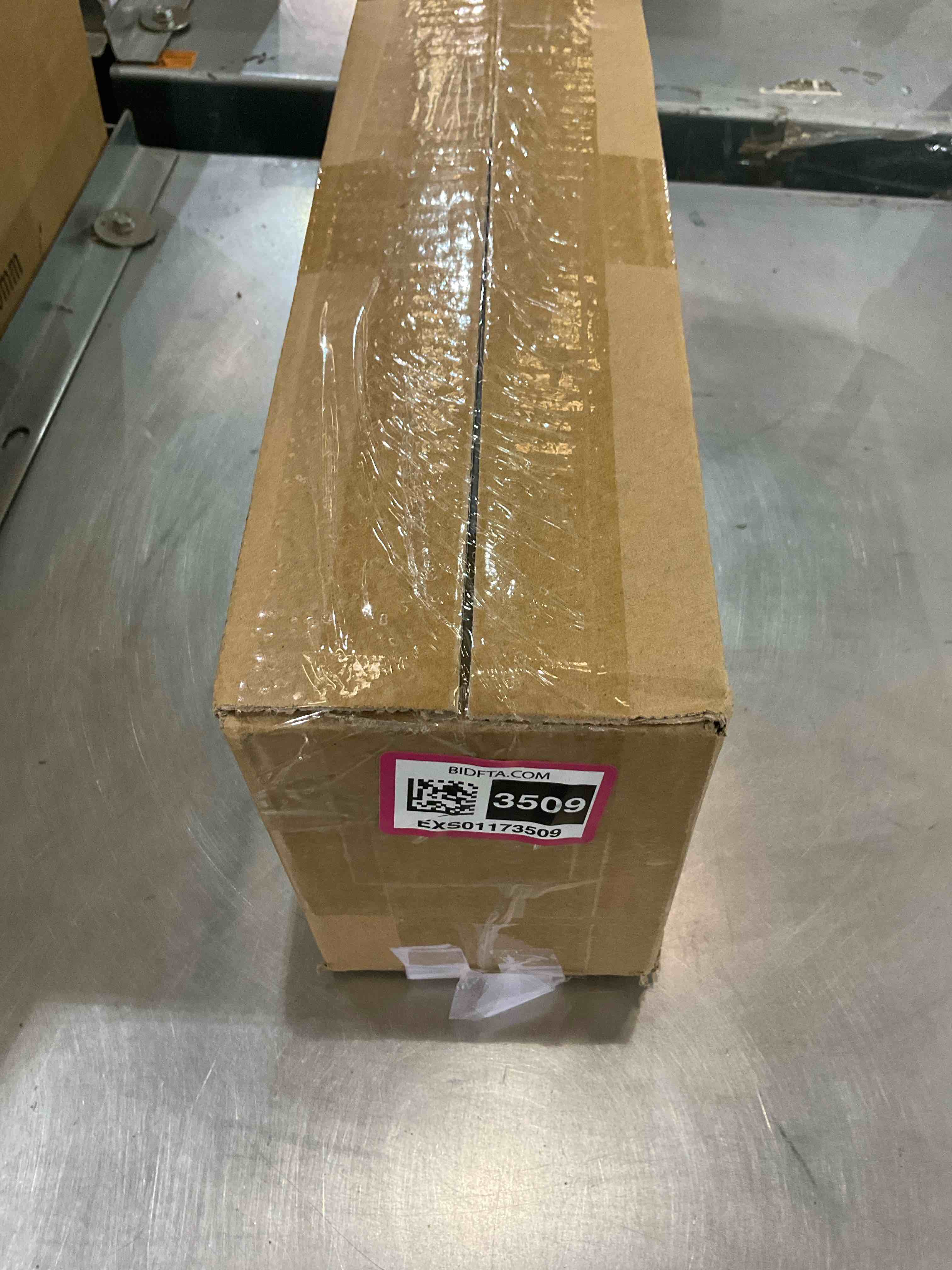 https://s3.amazonaws.com/lotting-images-prod/BargainHunt/EXS01173509_1708698793832.jpeg