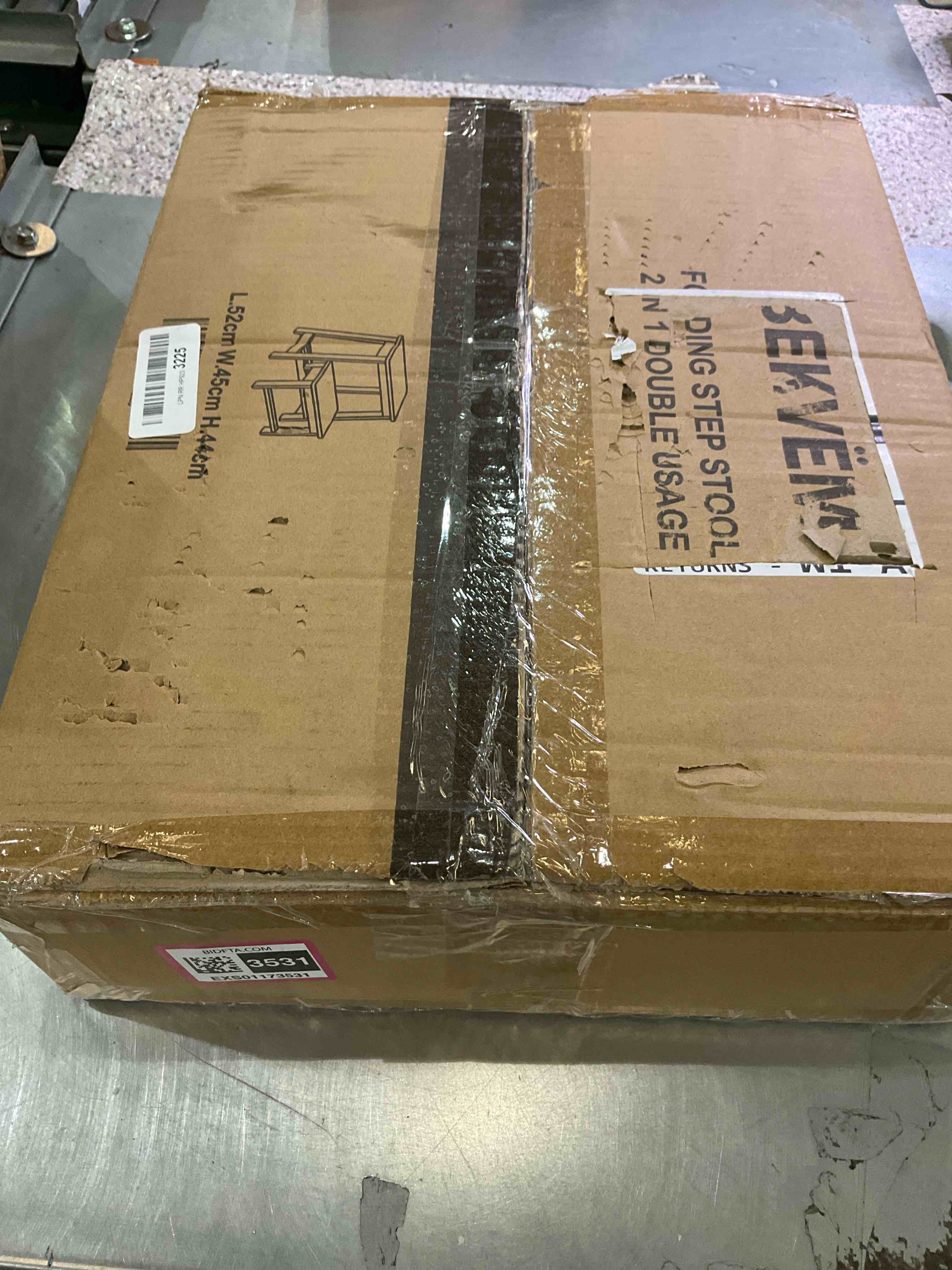 https://s3.amazonaws.com/lotting-images-prod/BargainHunt/EXS01173531_1708701570107.jpeg
