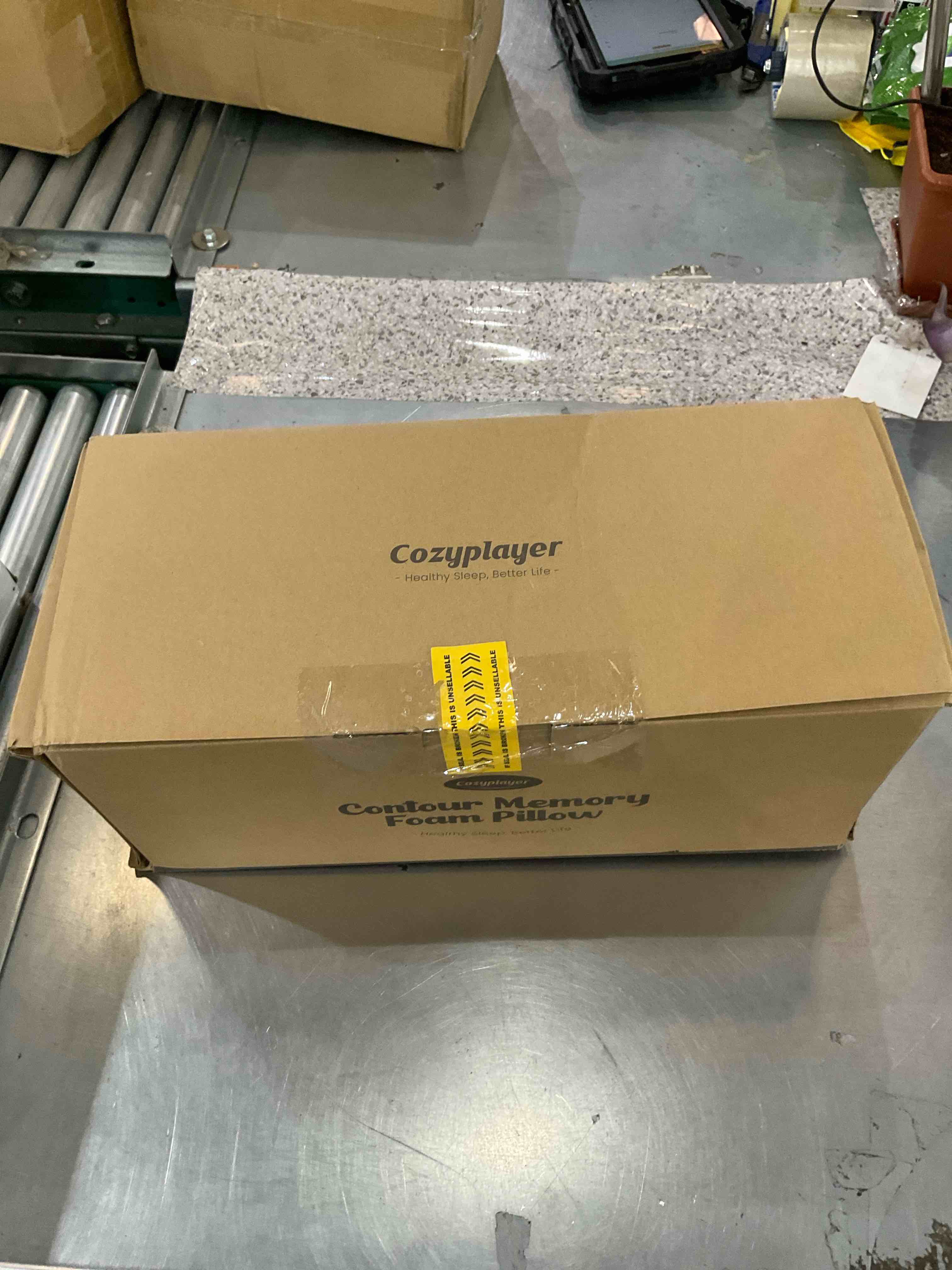 https://s3.amazonaws.com/lotting-images-prod/BargainHunt/EXS01173995_1709064045893.jpeg