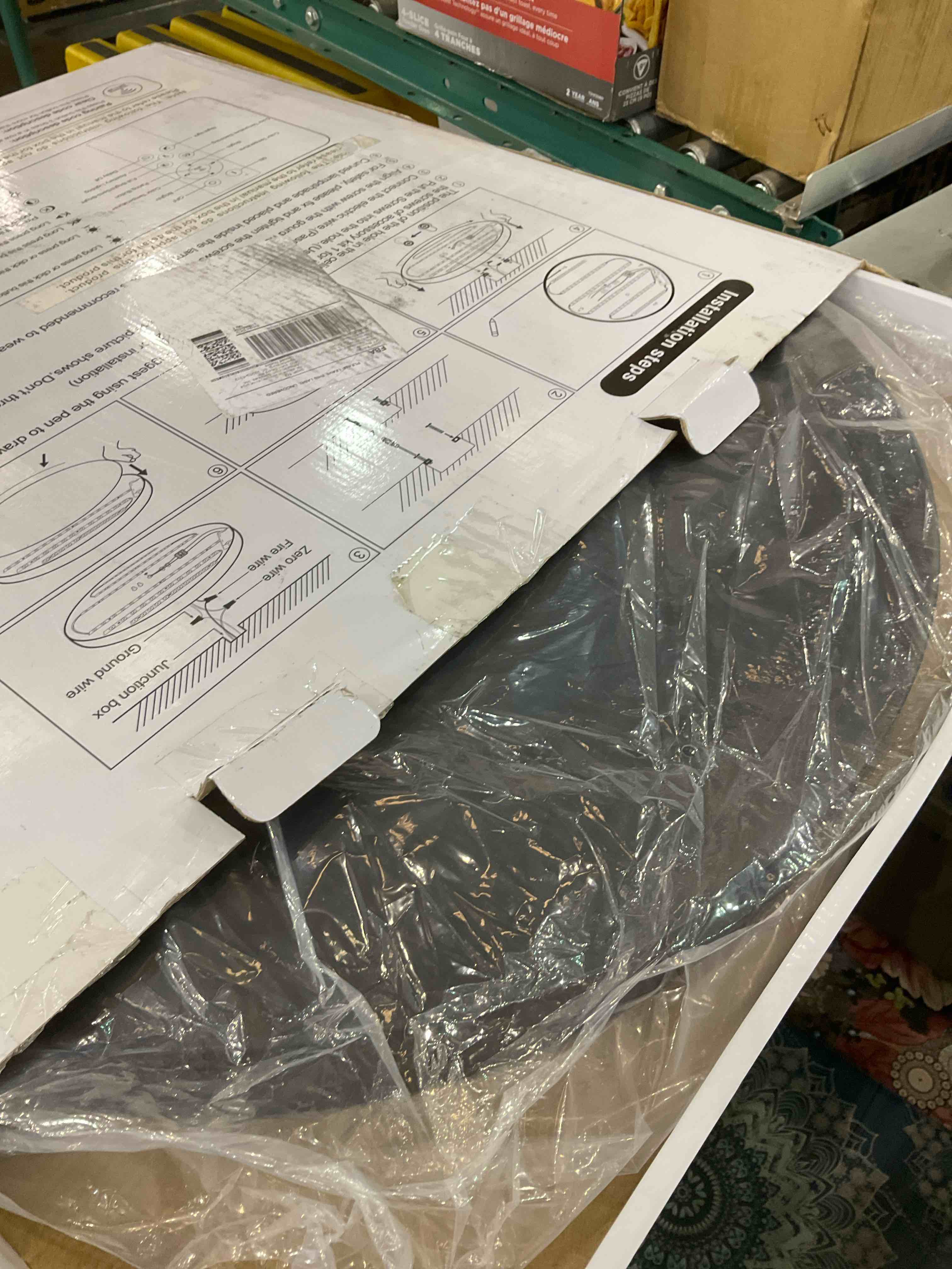 https://s3.amazonaws.com/lotting-images-prod/BargainHunt/EXS01174001_1715091472806.jpeg