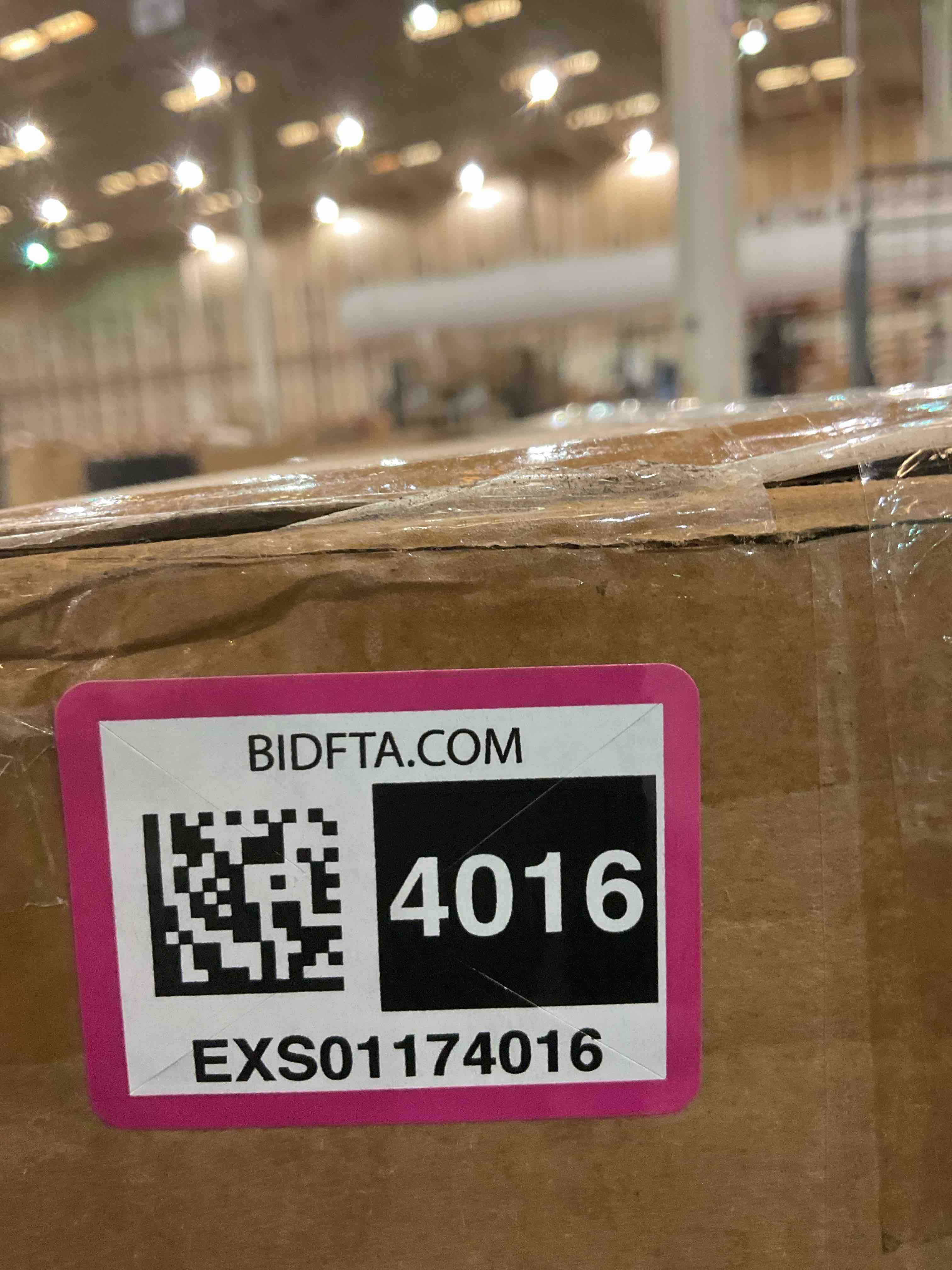 https://s3.amazonaws.com/lotting-images-prod/BargainHunt/EXS01174016_1715093751907.jpeg