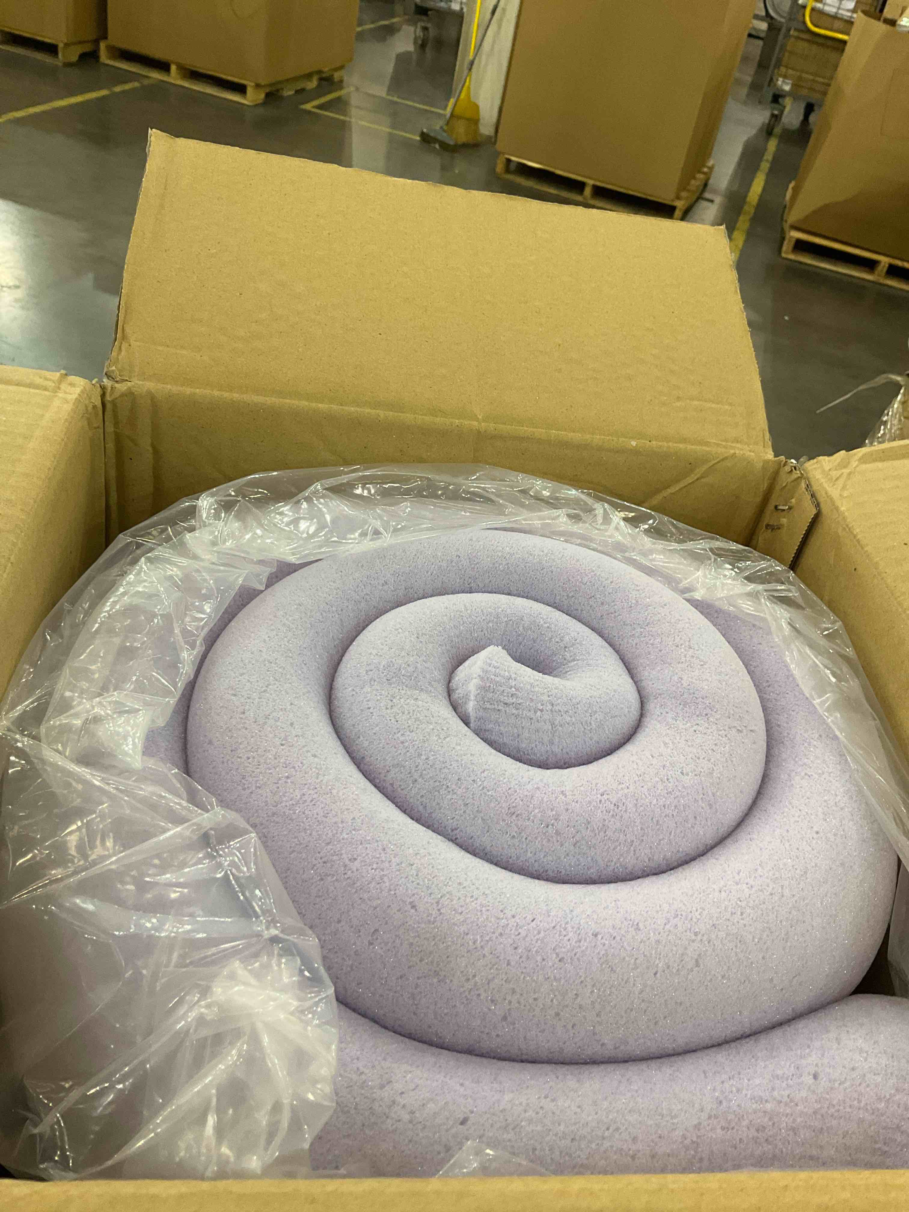 https://s3.amazonaws.com/lotting-images-prod/BargainHunt/EXS01174021_1715094190039.jpeg