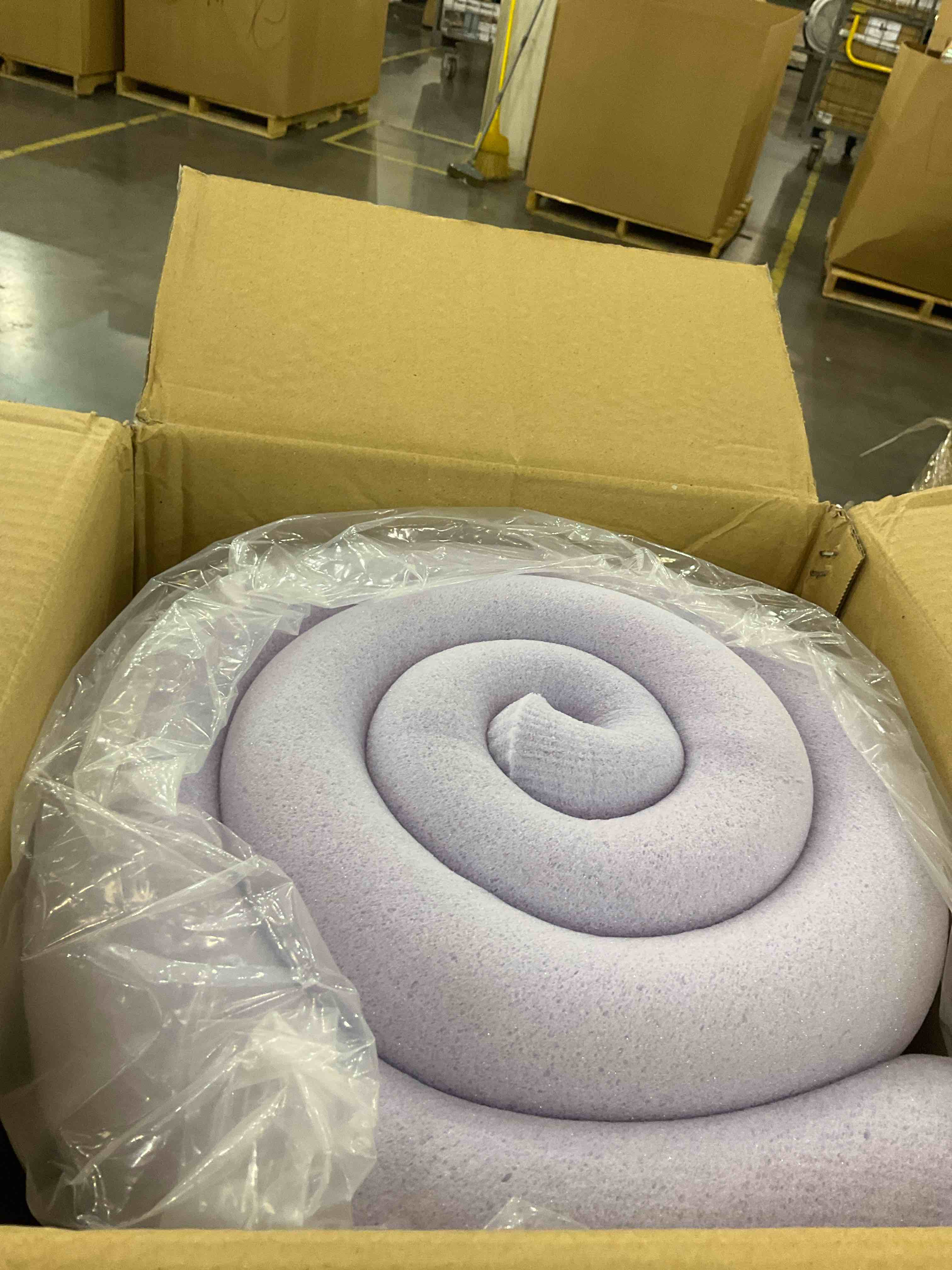 https://s3.amazonaws.com/lotting-images-prod/BargainHunt/EXS01174021_1715094190952.jpeg