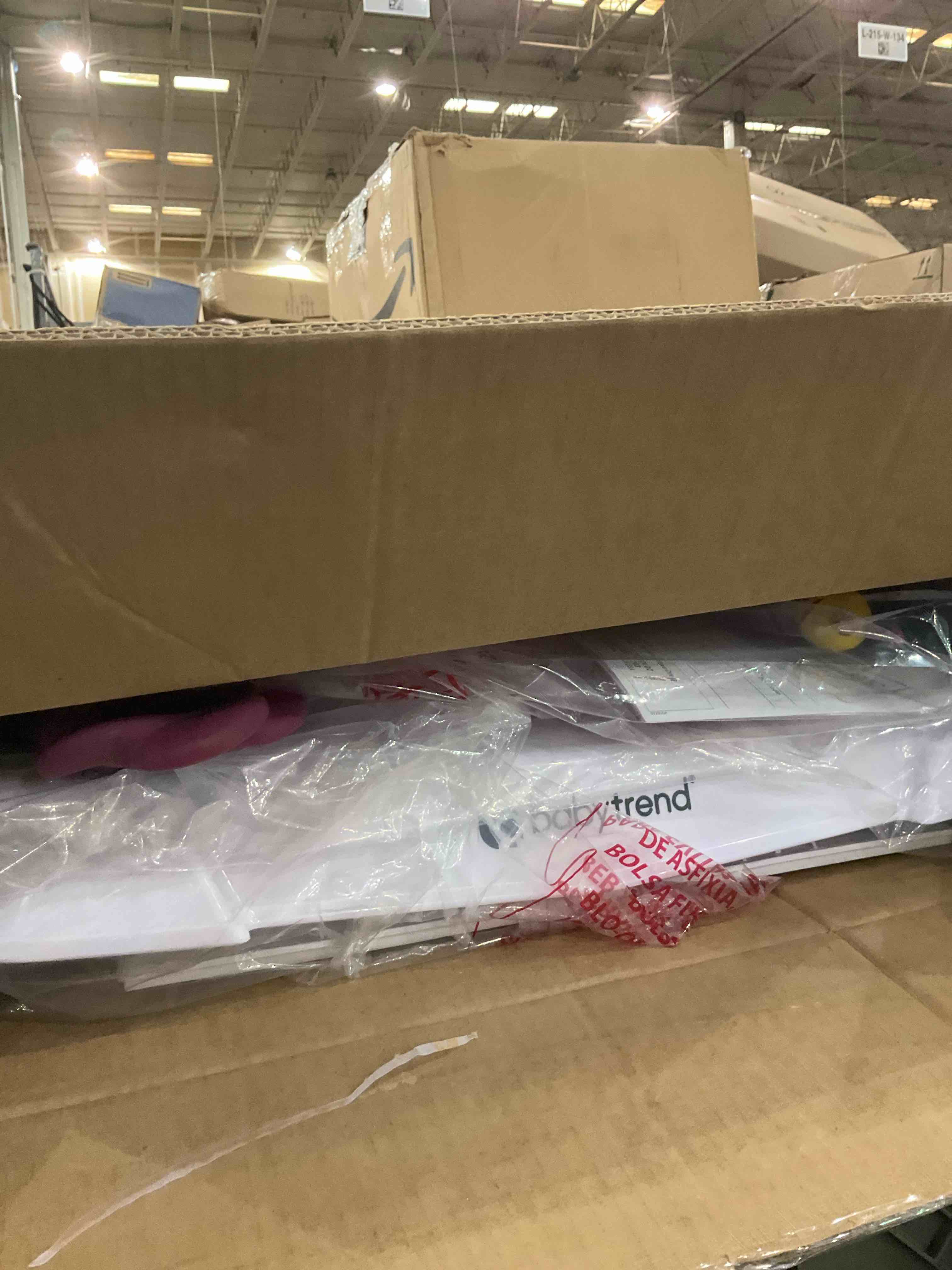 https://s3.amazonaws.com/lotting-images-prod/BargainHunt/EXS01174113_1715109015059.jpeg
