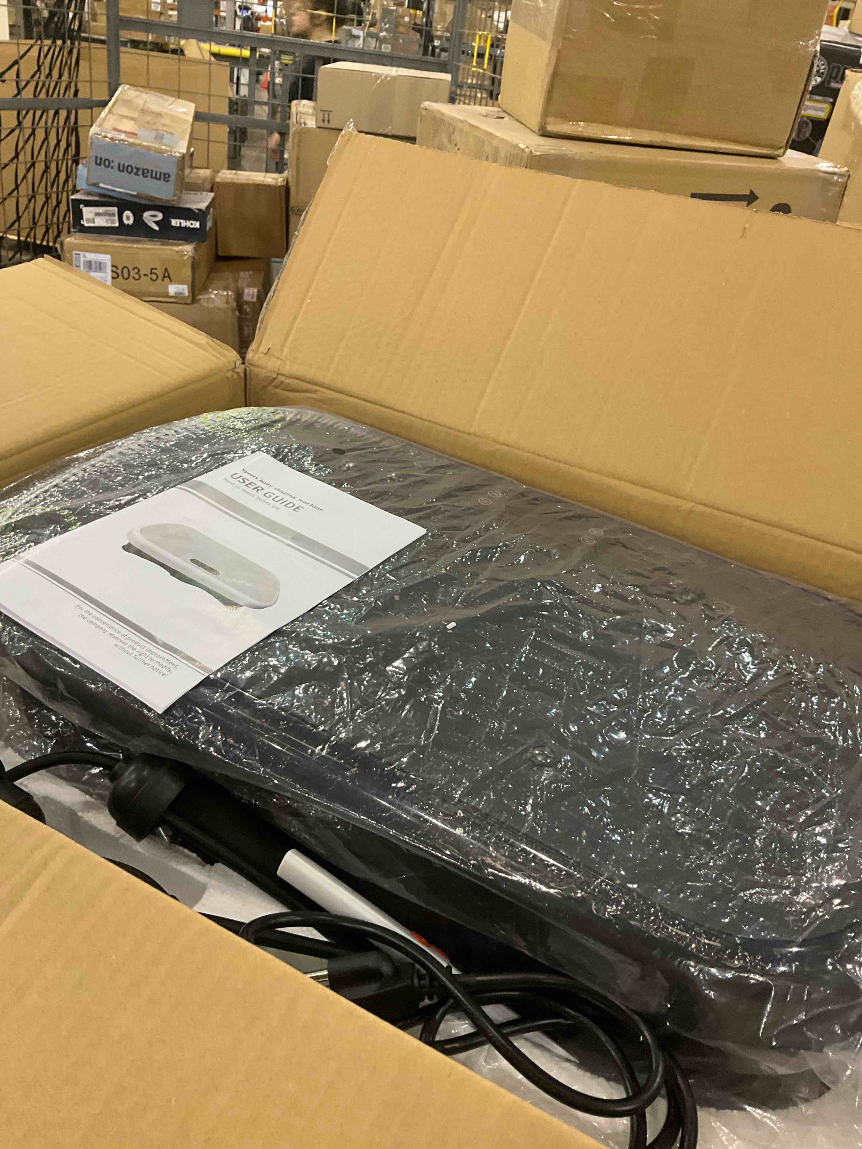 https://s3.amazonaws.com/lotting-images-prod/BargainHunt/EXS01174131_1715168931469.jpeg