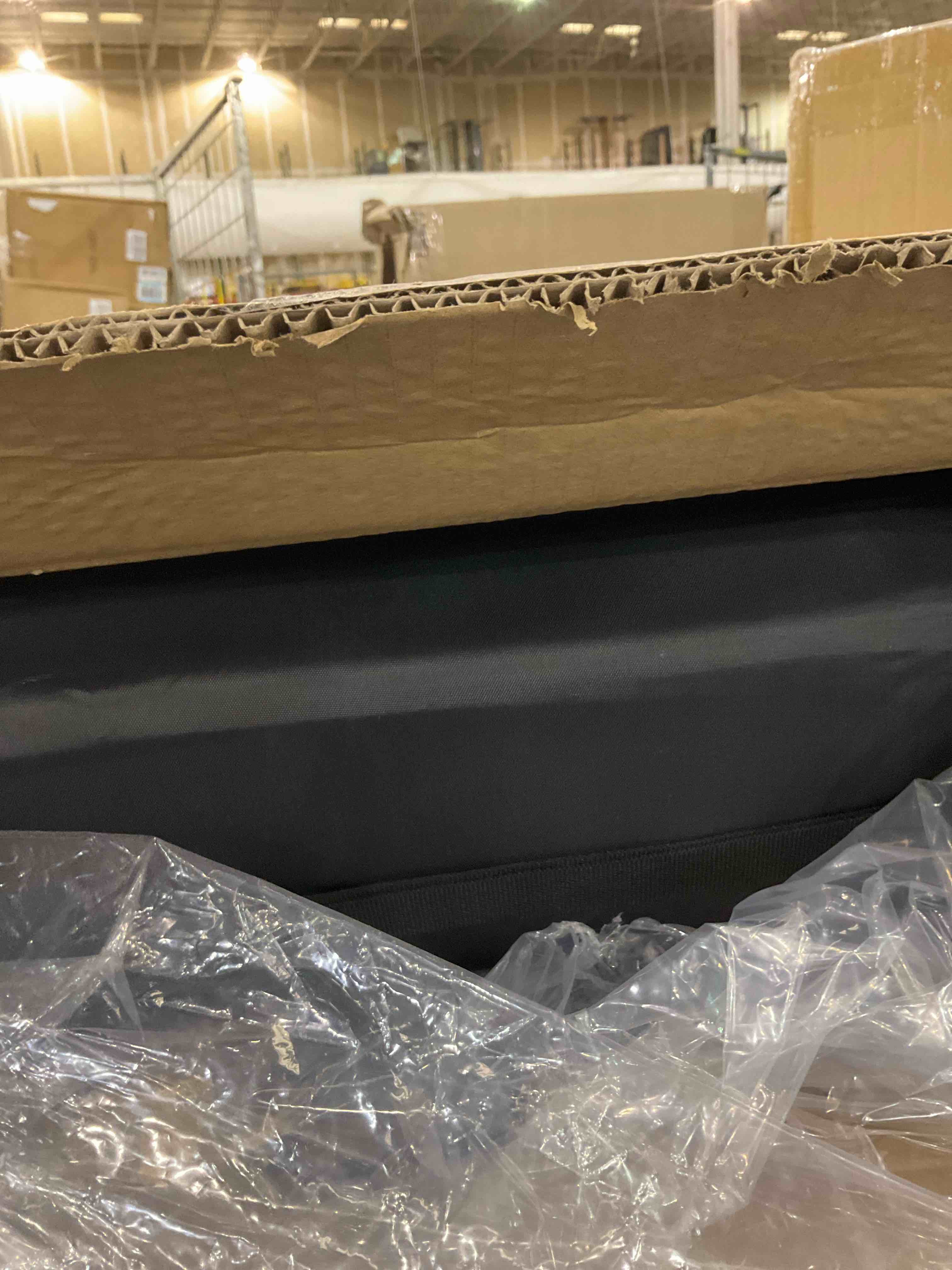 https://s3.amazonaws.com/lotting-images-prod/BargainHunt/EXS01174150_1715171468010.jpeg
