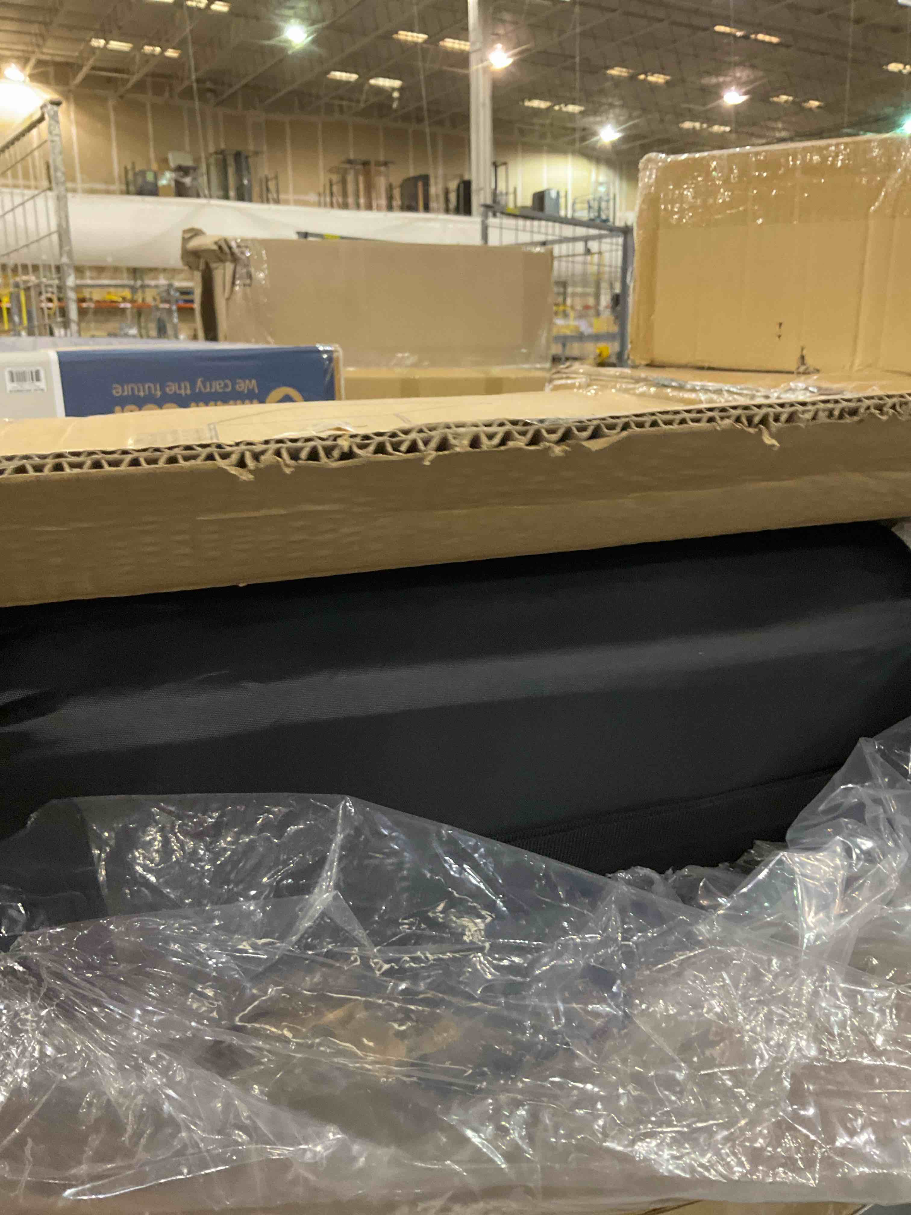 https://s3.amazonaws.com/lotting-images-prod/BargainHunt/EXS01174150_1715171471490.jpeg