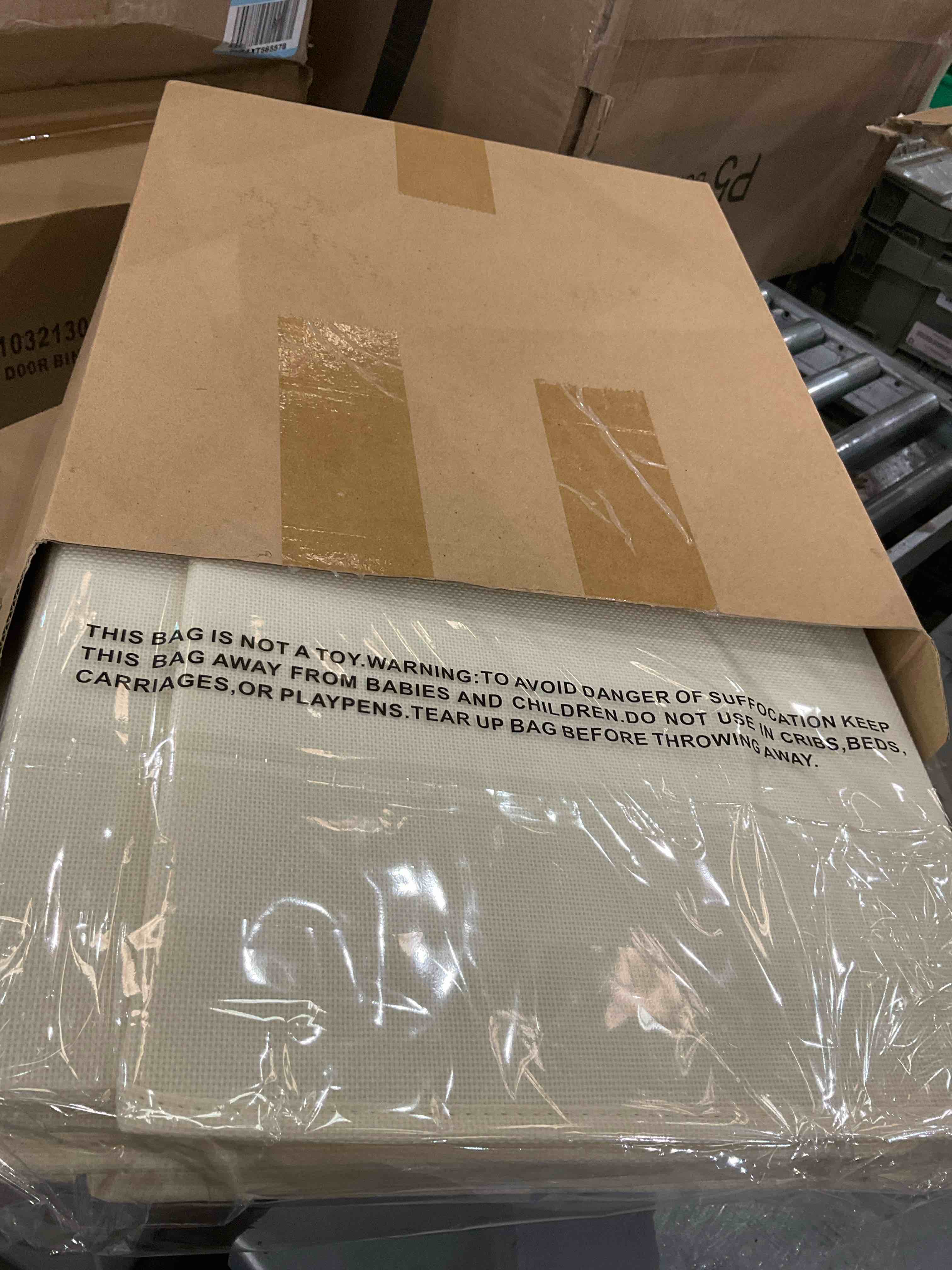 https://s3.amazonaws.com/lotting-images-prod/BargainHunt/EXS01174313_1715194919490.jpeg