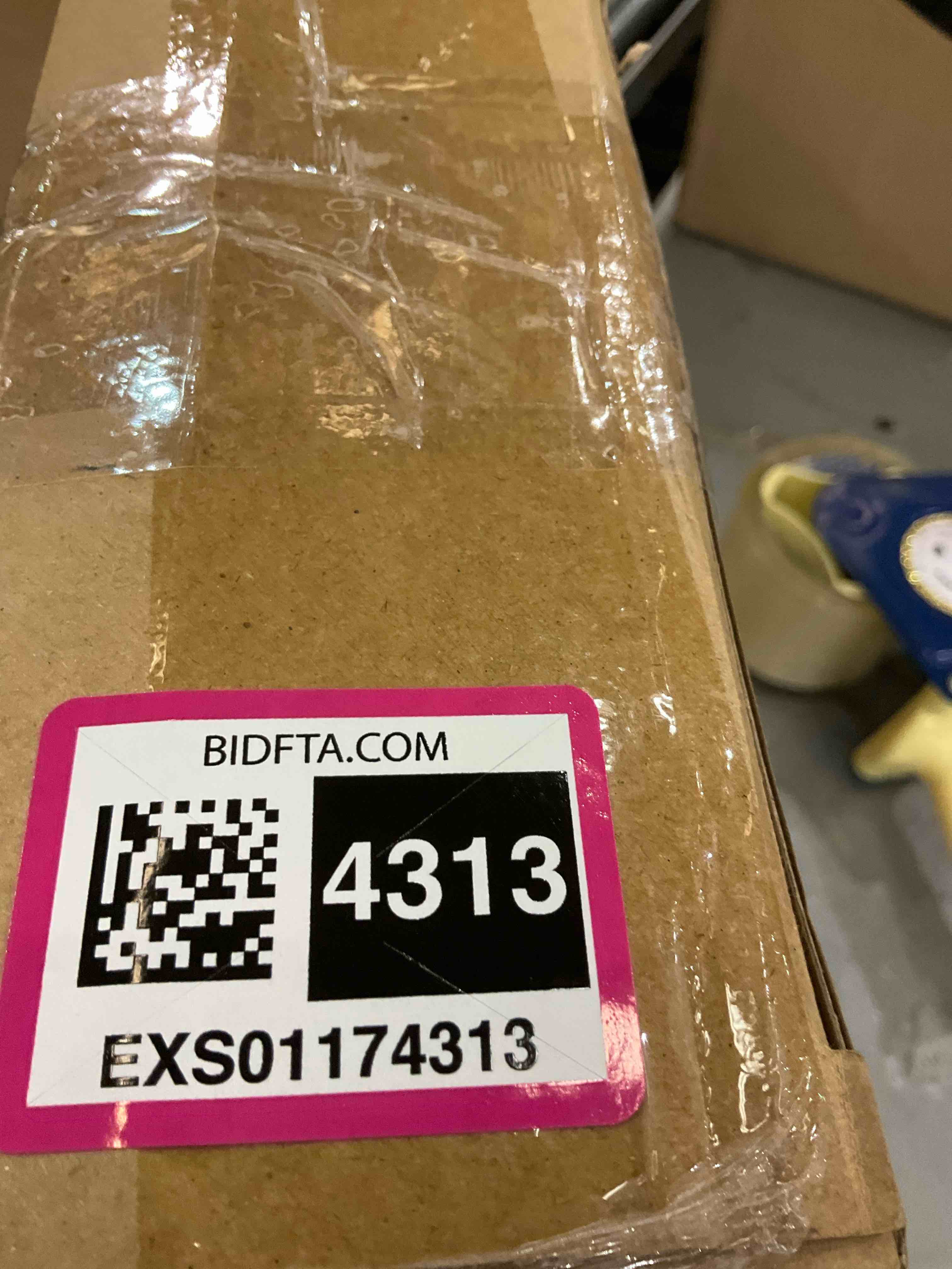 https://s3.amazonaws.com/lotting-images-prod/BargainHunt/EXS01174313_1715194943028.jpeg