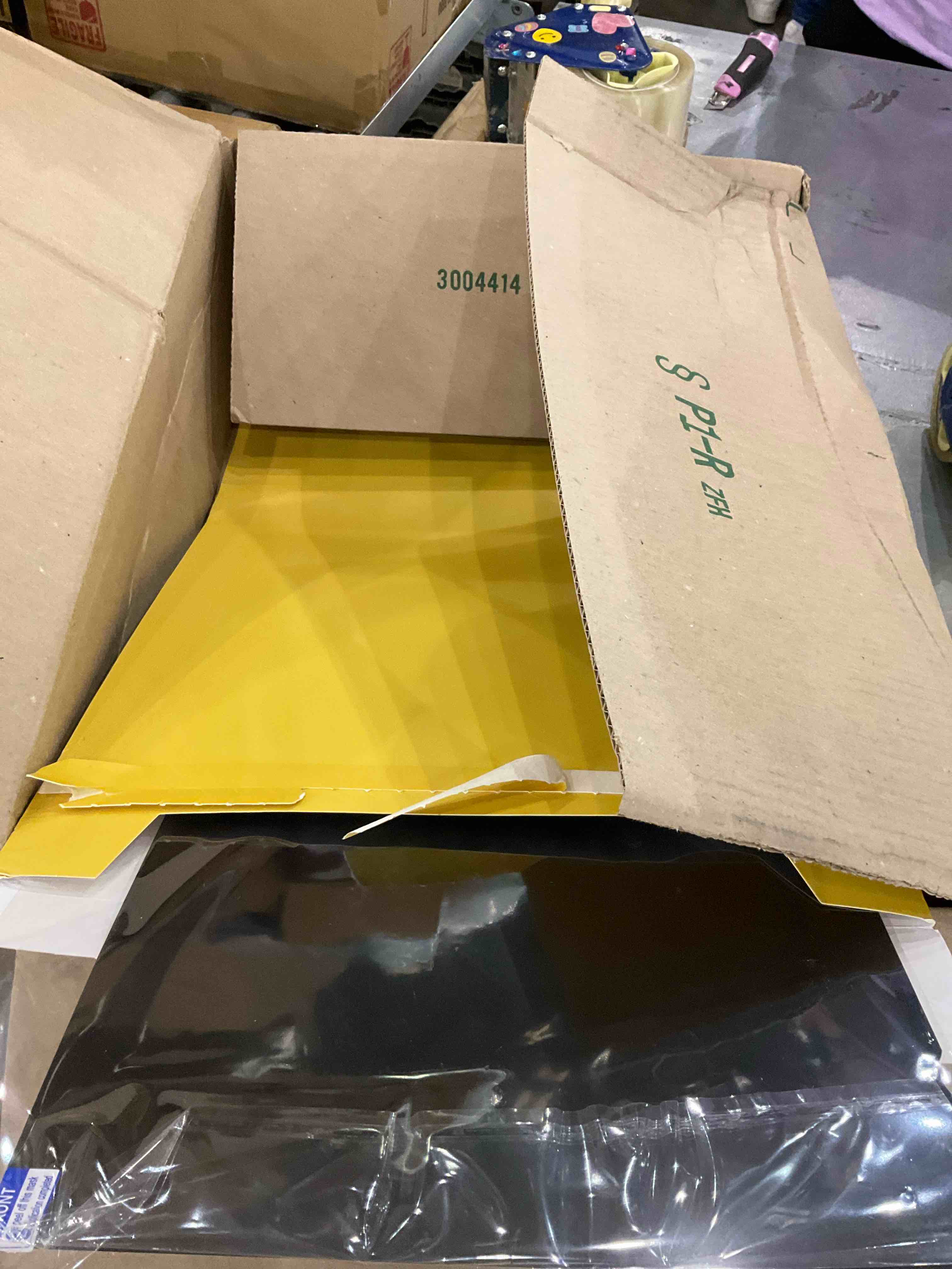 https://s3.amazonaws.com/lotting-images-prod/BargainHunt/EXS01174325_1715253876972.jpeg