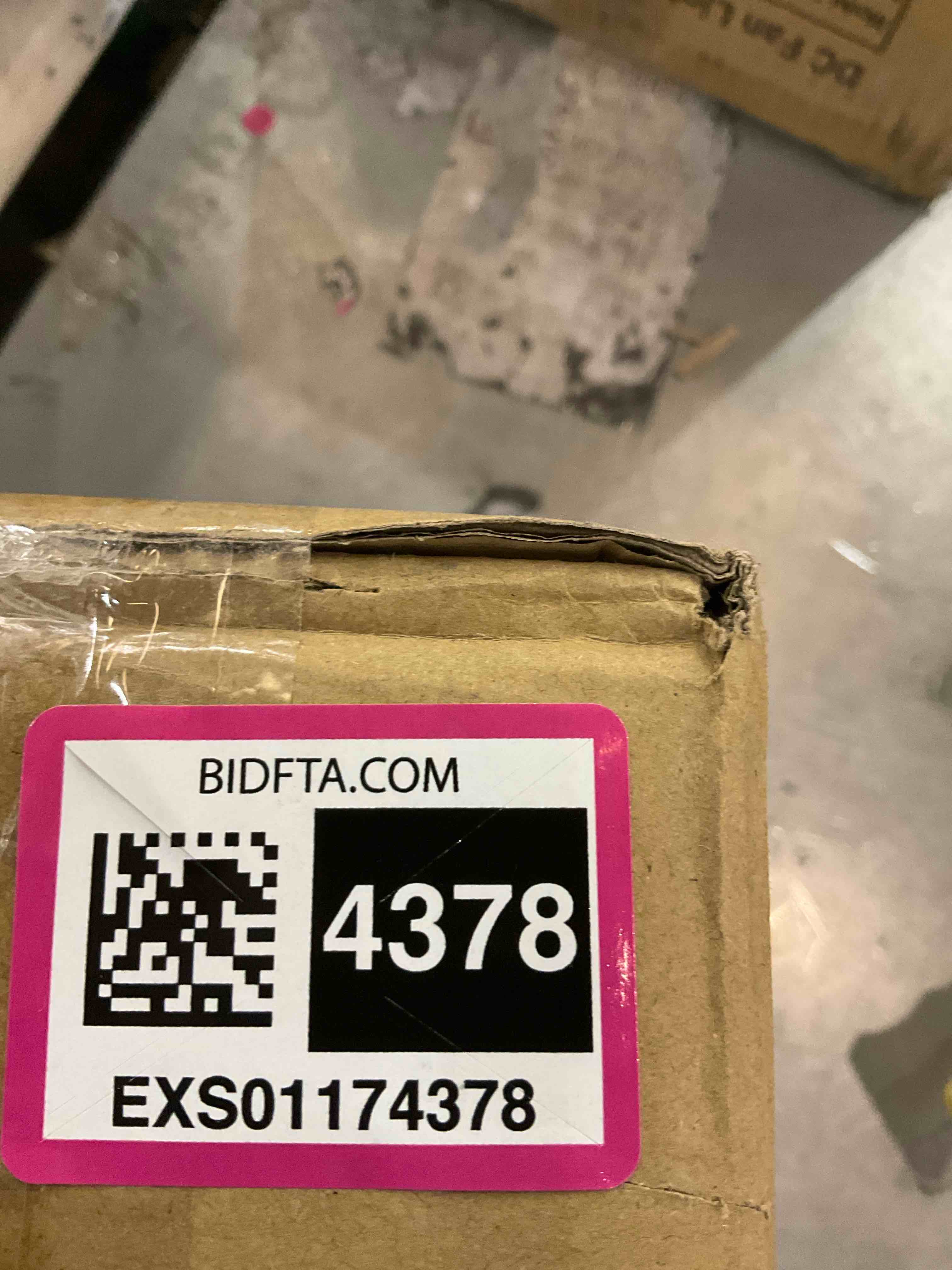 https://s3.amazonaws.com/lotting-images-prod/BargainHunt/EXS01174378_1715264520394.jpeg