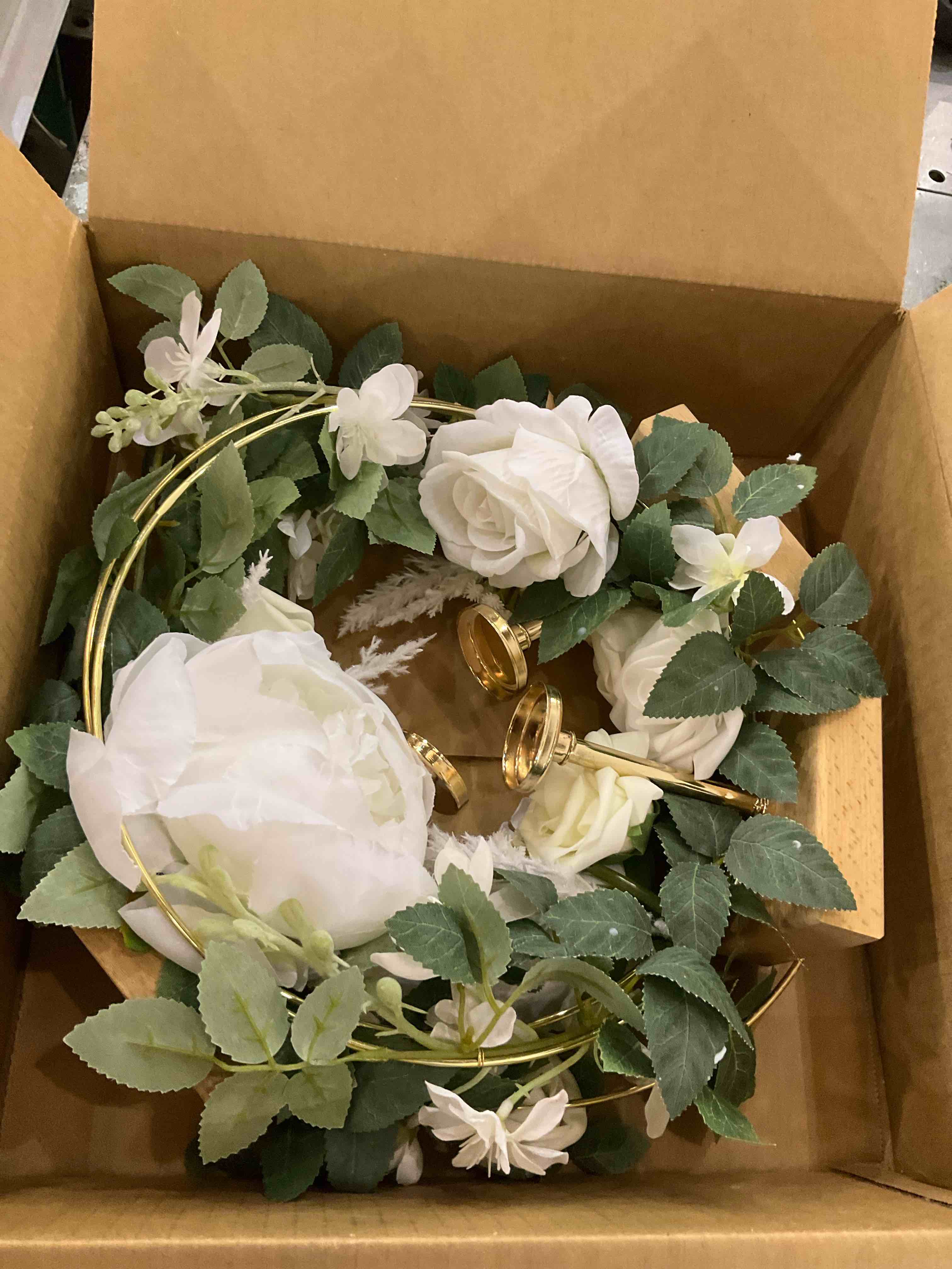 https://s3.amazonaws.com/lotting-images-prod/BargainHunt/EXS01174389_1715266158360.jpeg