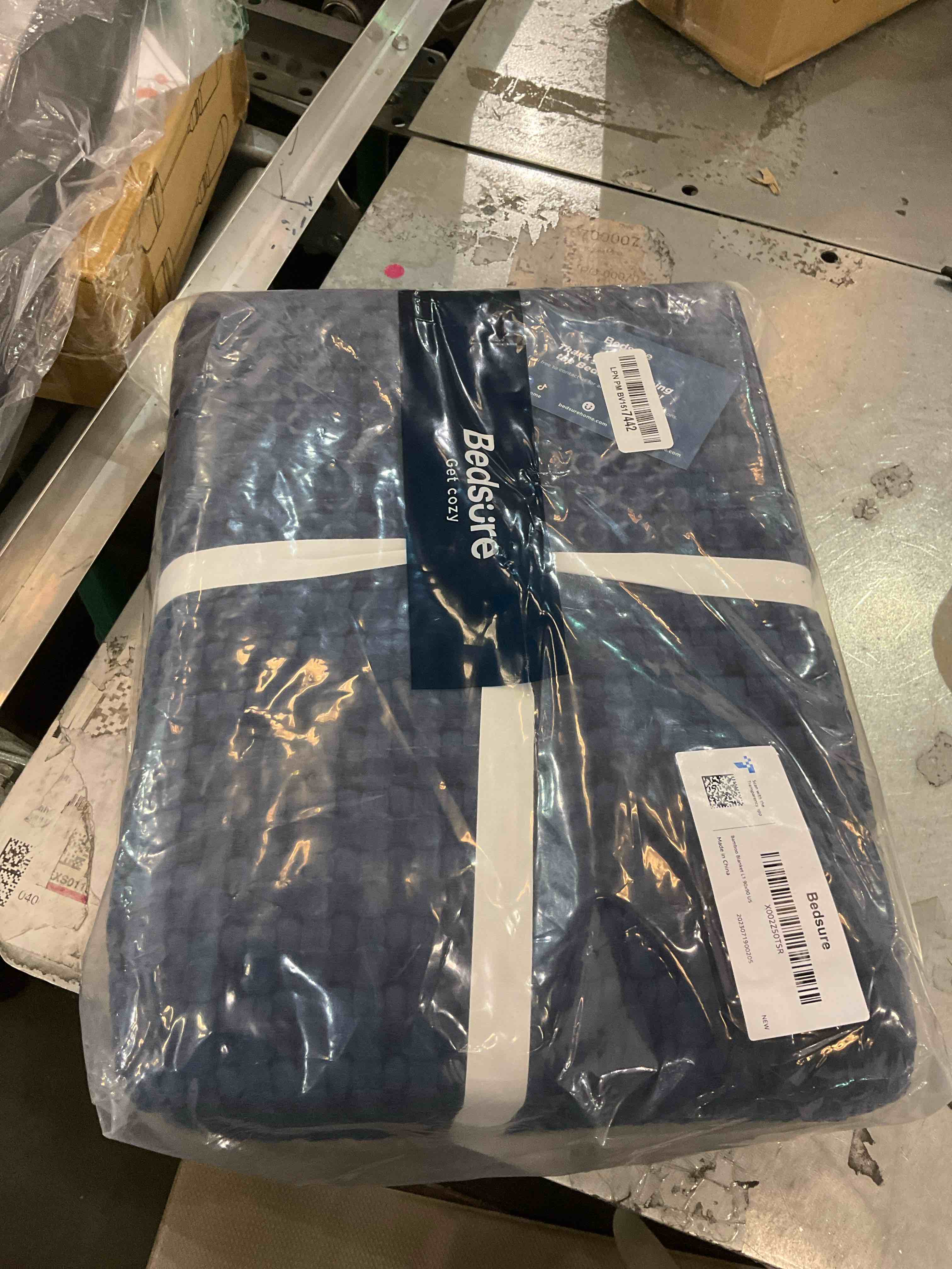 https://s3.amazonaws.com/lotting-images-prod/BargainHunt/EXS01174401_1715267486271.jpeg
