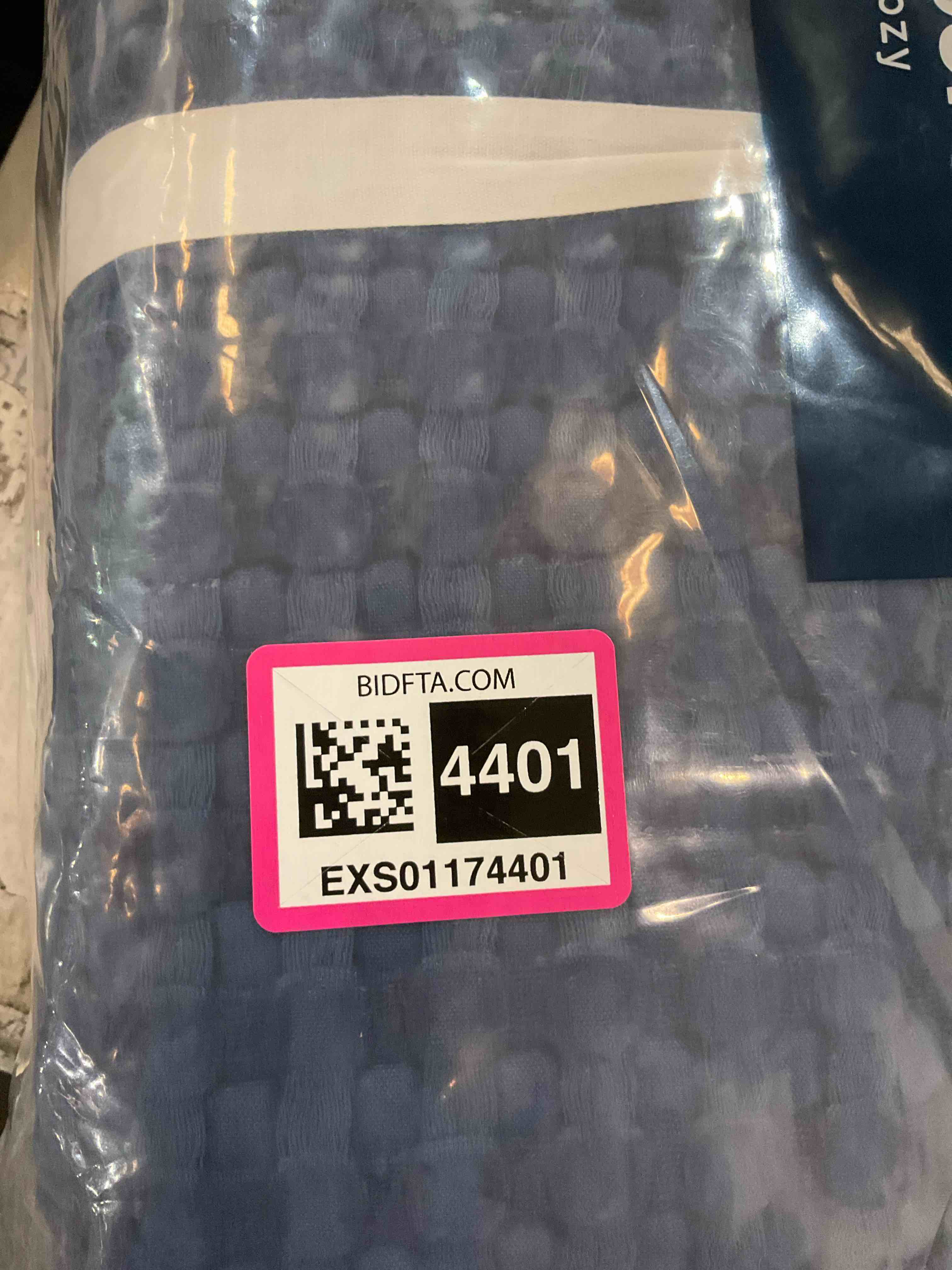 https://s3.amazonaws.com/lotting-images-prod/BargainHunt/EXS01174401_1715267498114.jpeg