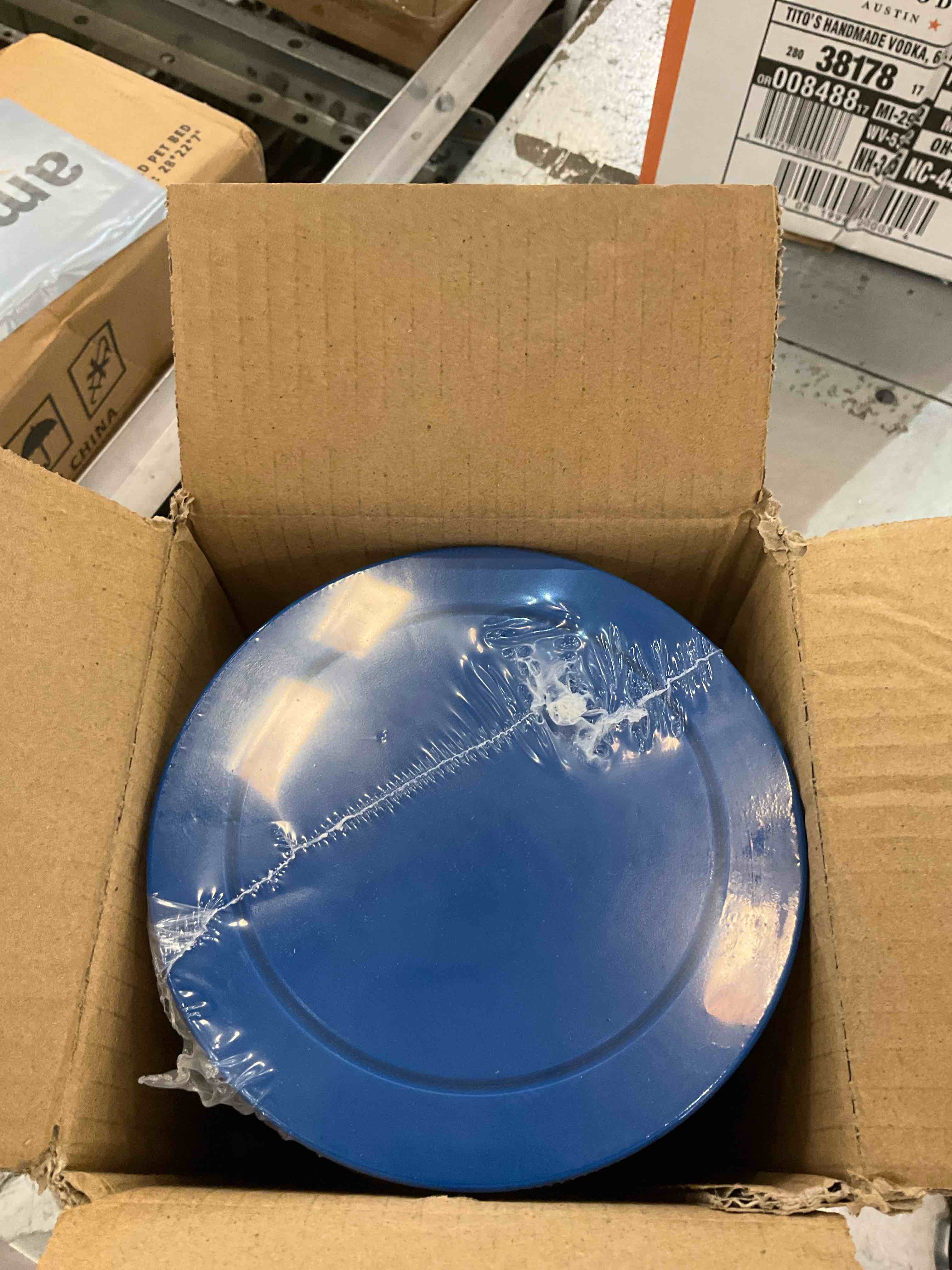 https://s3.amazonaws.com/lotting-images-prod/BargainHunt/EXS01174418_1715269243215.jpeg