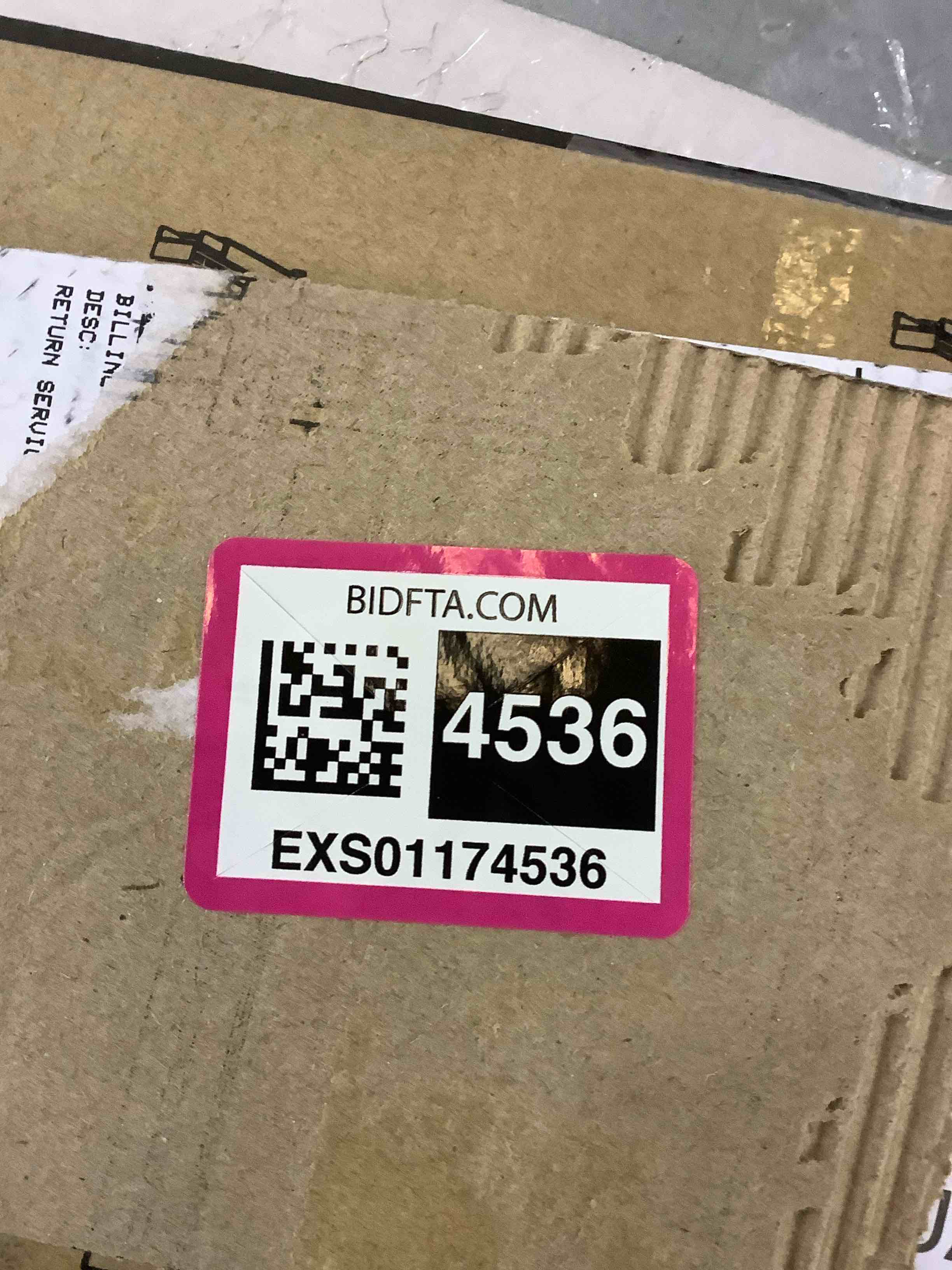 https://s3.amazonaws.com/lotting-images-prod/BargainHunt/EXS01174536_1707924494626.jpeg