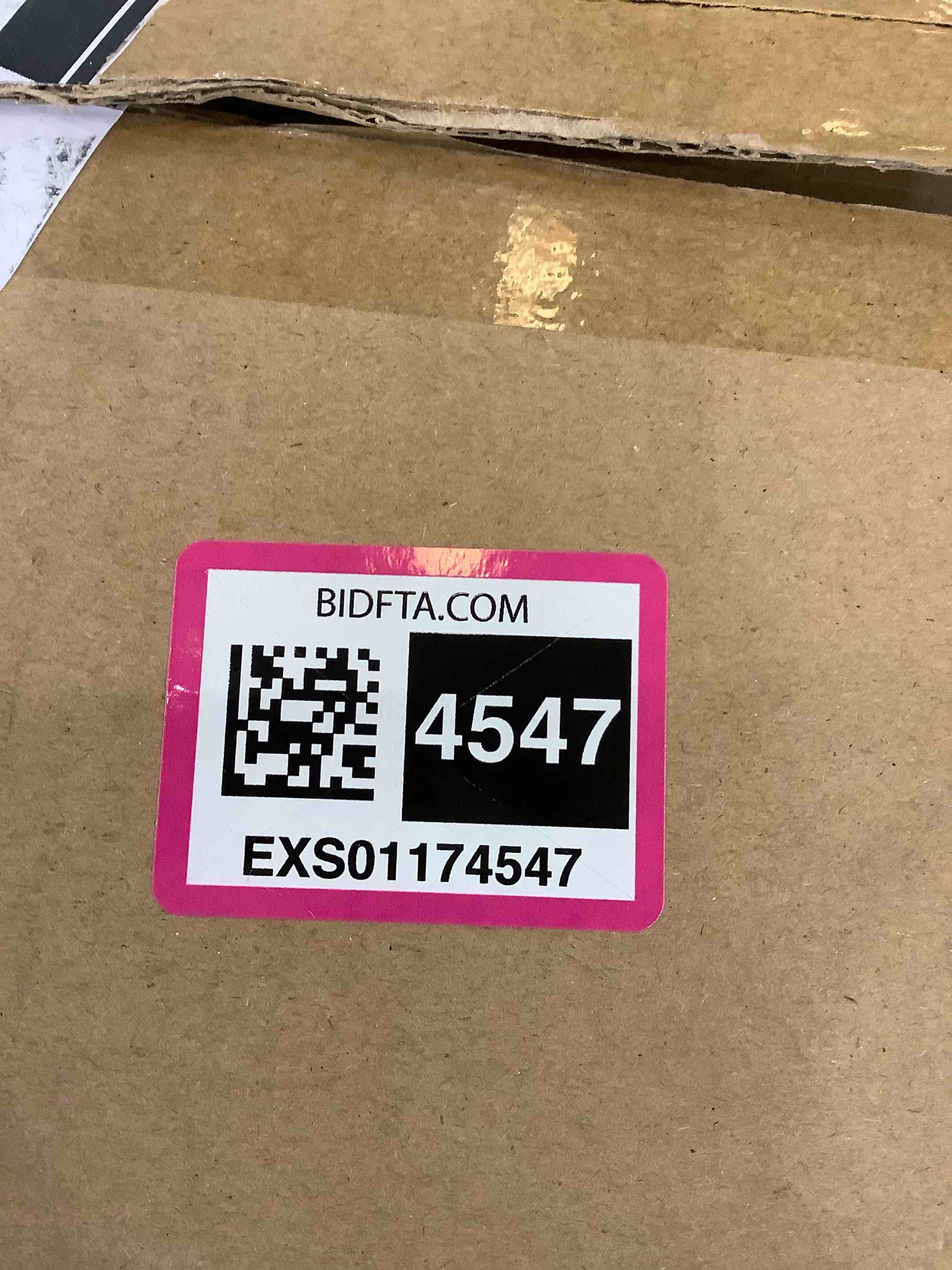 https://s3.amazonaws.com/lotting-images-prod/BargainHunt/EXS01174547_1707925707682.jpeg
