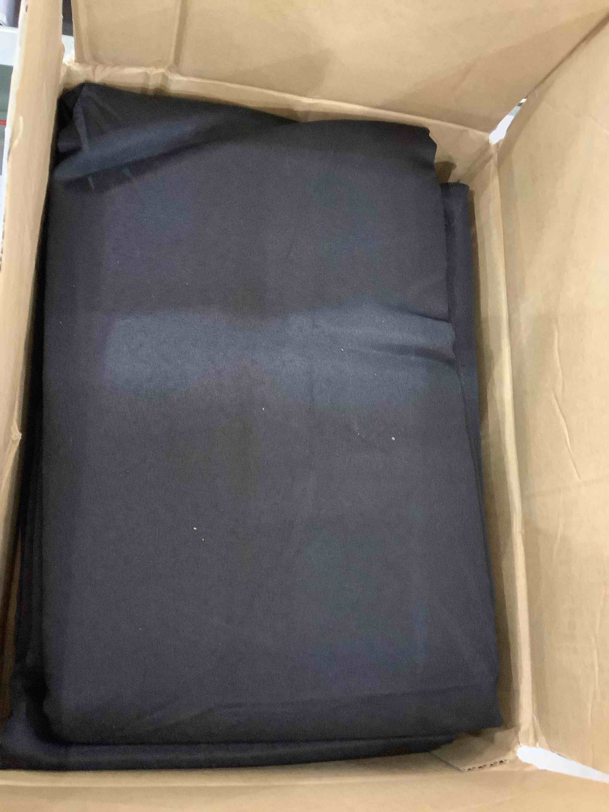 https://s3.amazonaws.com/lotting-images-prod/BargainHunt/EXS01174547_1707925723672.jpeg
