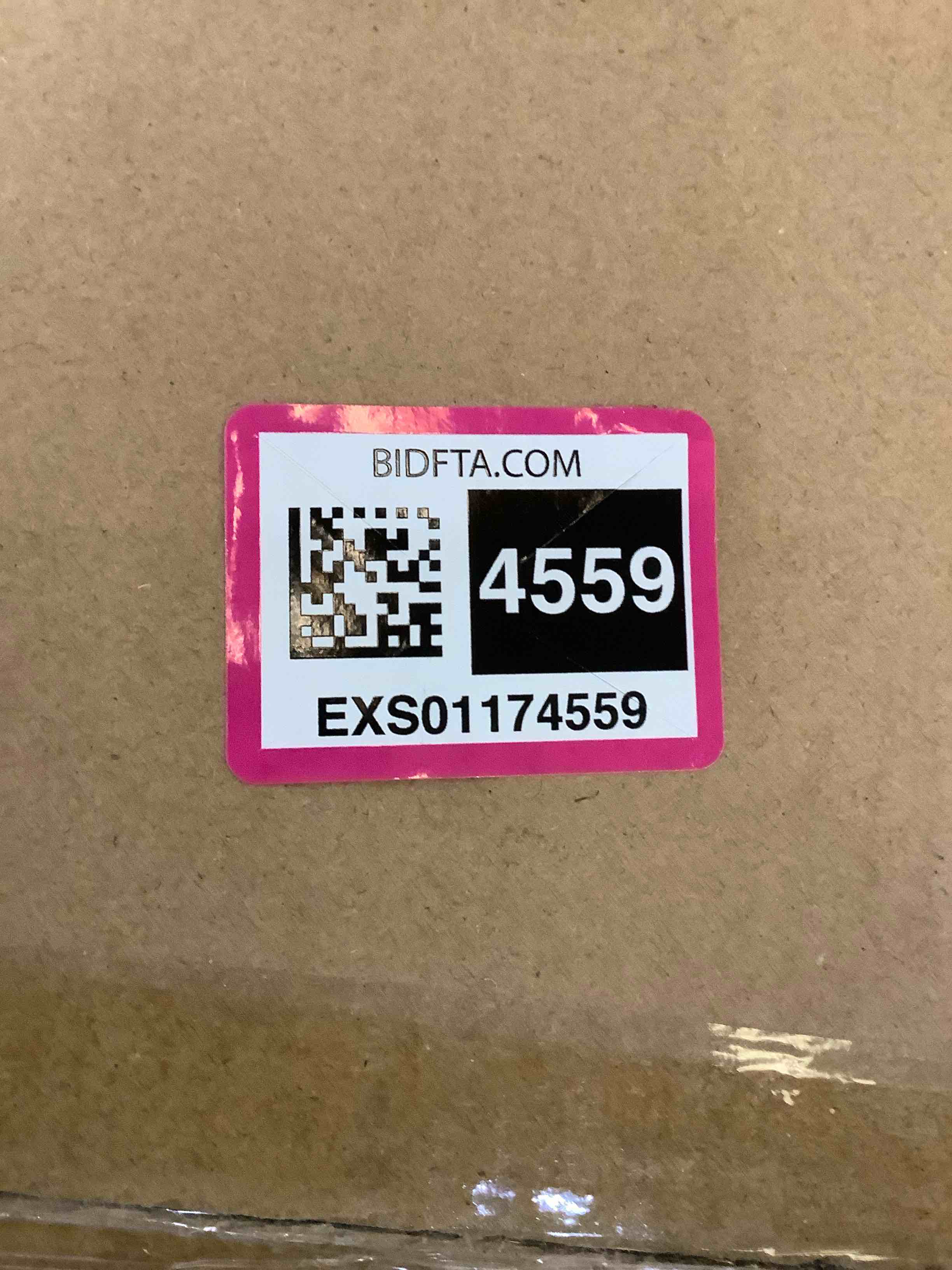 https://s3.amazonaws.com/lotting-images-prod/BargainHunt/EXS01174559_1707928253141.jpeg