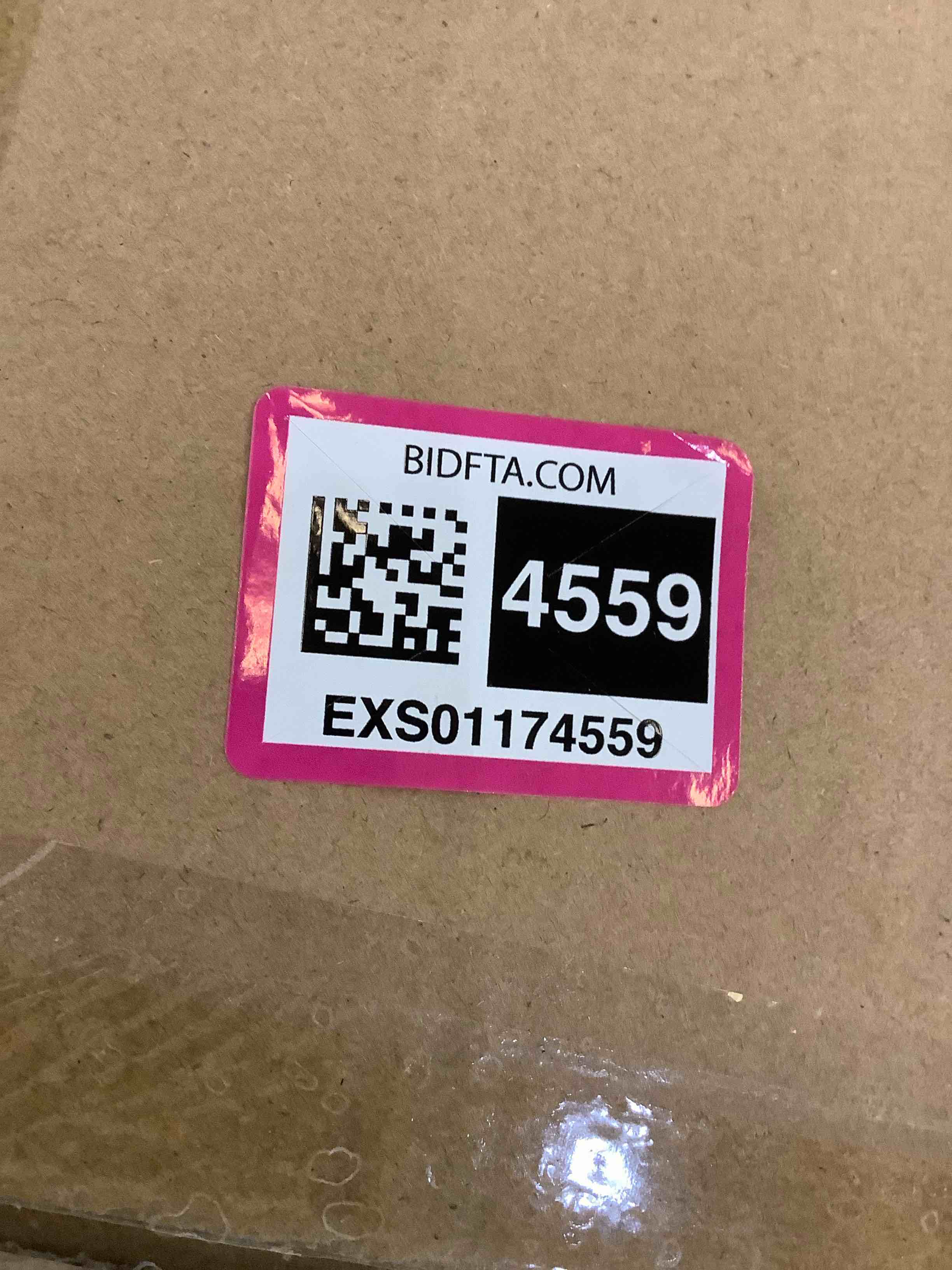 https://s3.amazonaws.com/lotting-images-prod/BargainHunt/EXS01174559_1707928329430.jpeg