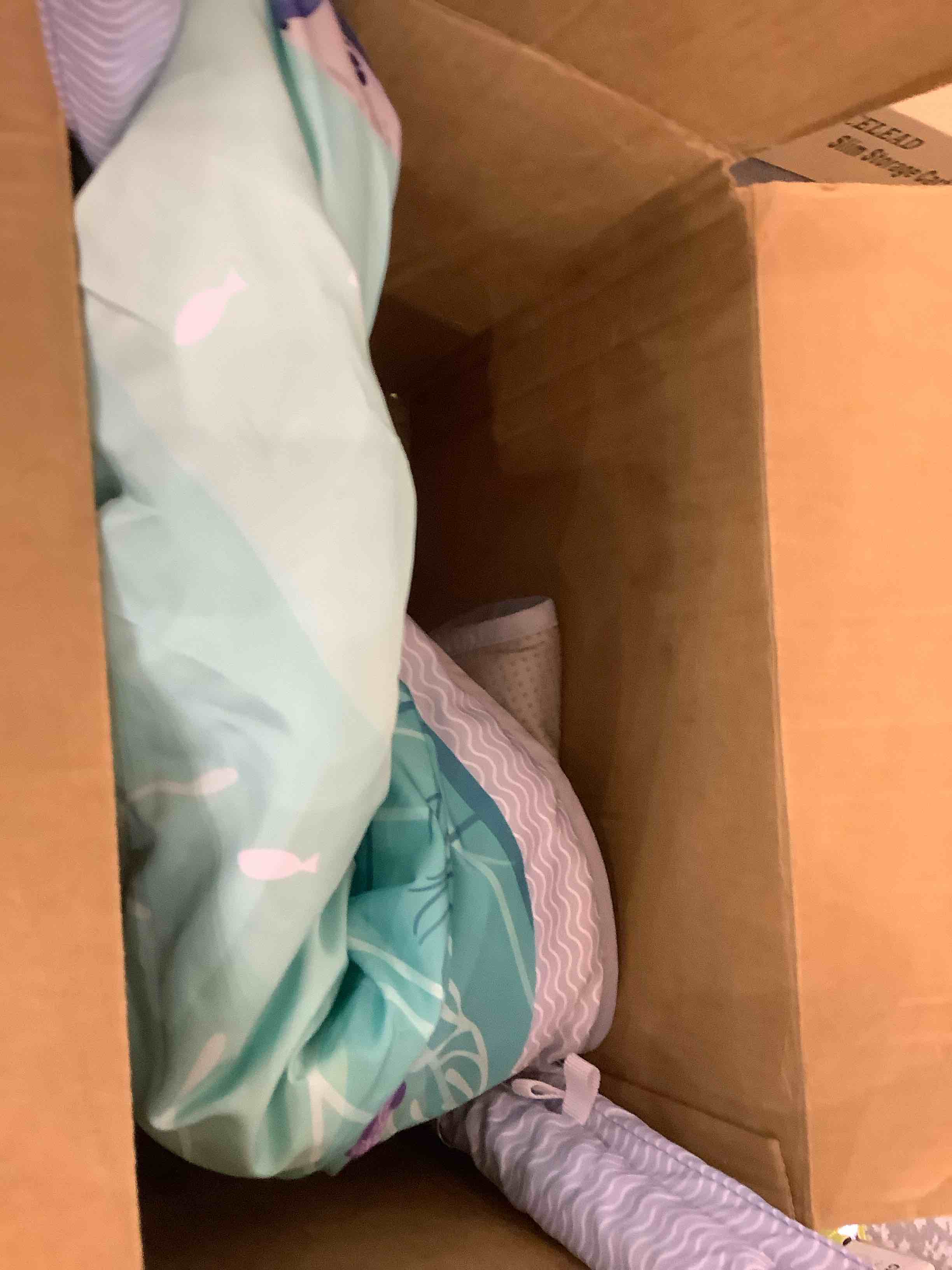 https://s3.amazonaws.com/lotting-images-prod/BargainHunt/EXS01174586_1707936144384.jpeg