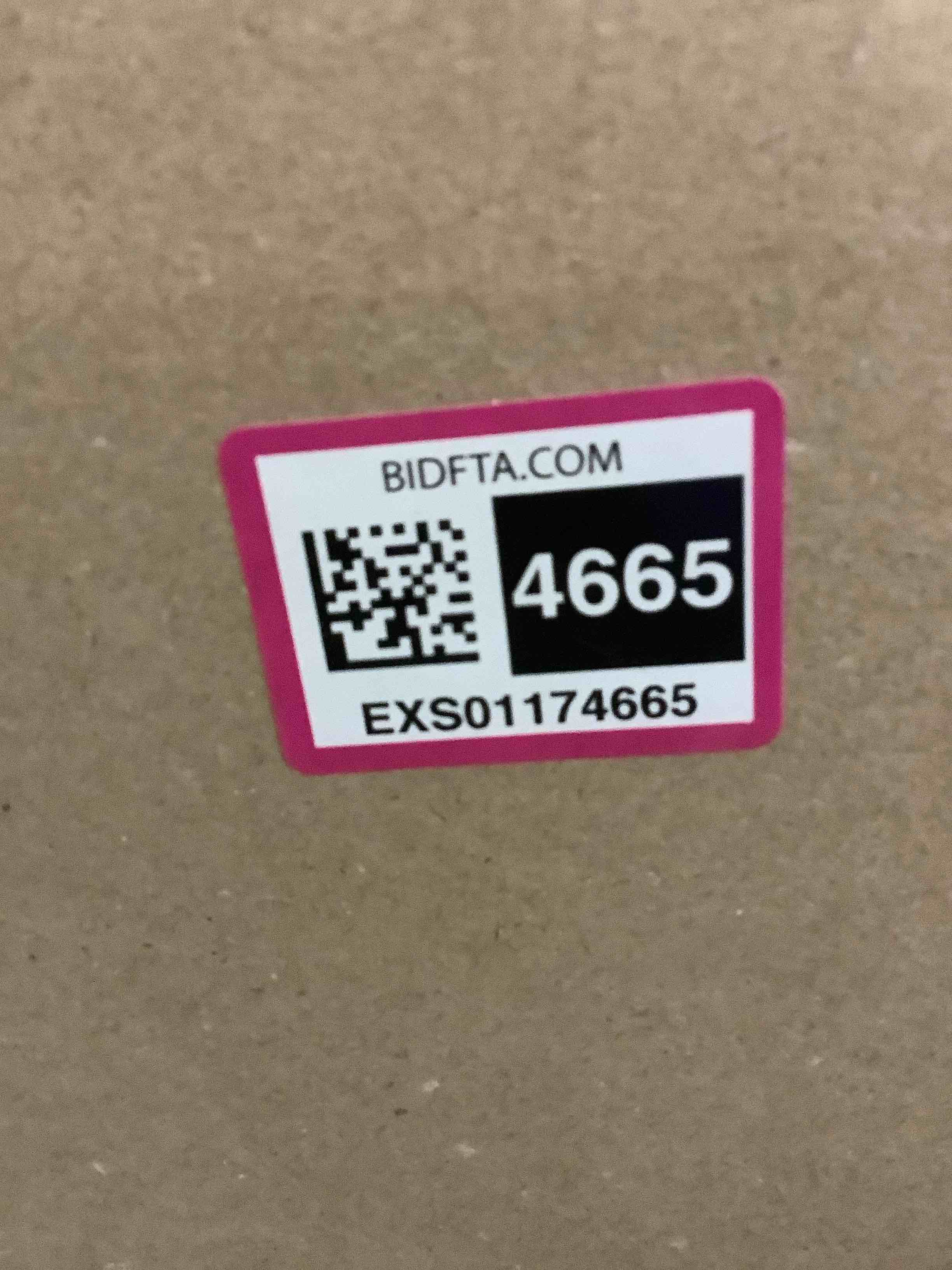 https://s3.amazonaws.com/lotting-images-prod/BargainHunt/EXS01174665_1708011198907.jpeg