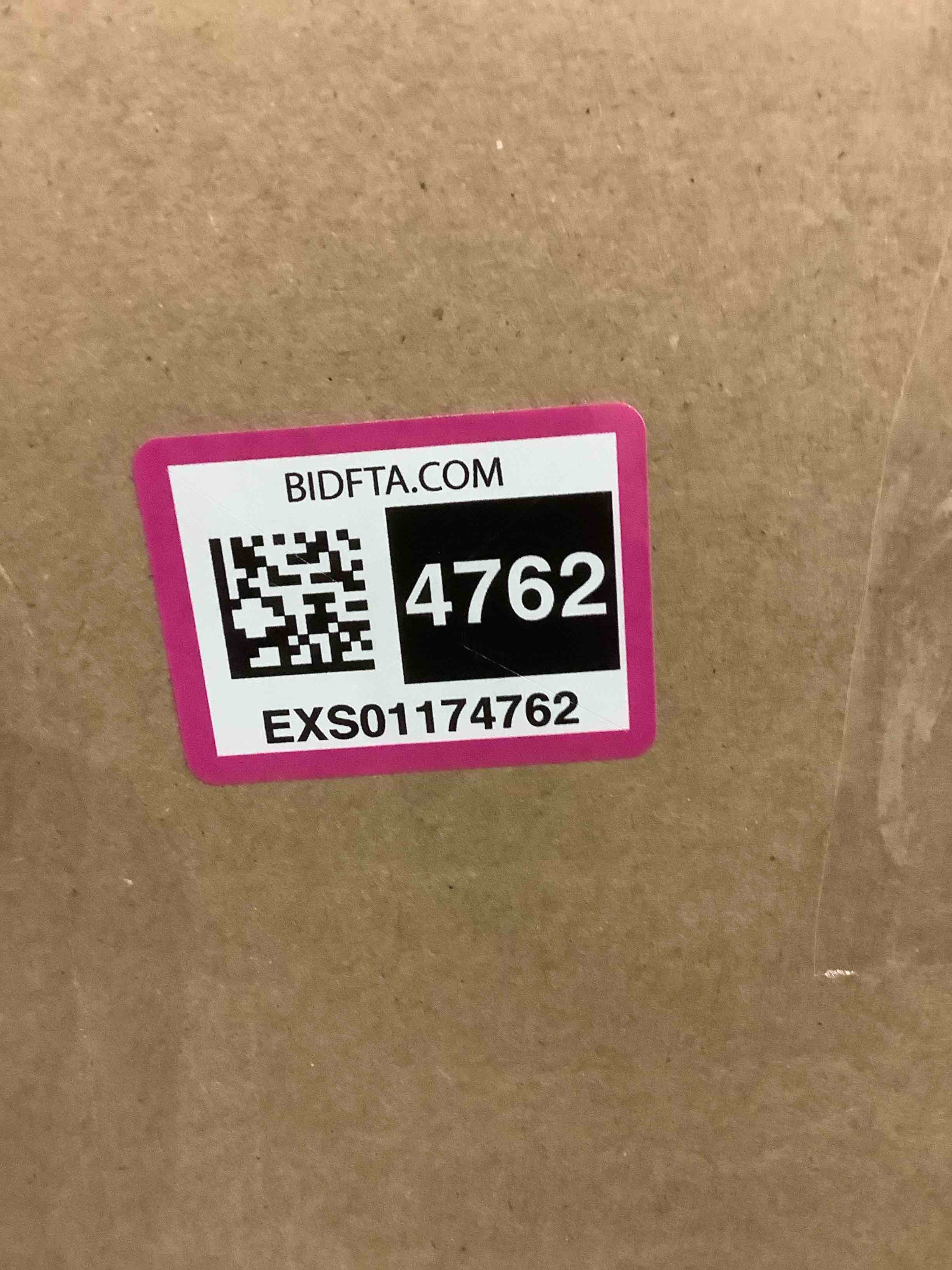 https://s3.amazonaws.com/lotting-images-prod/BargainHunt/EXS01174762_1708094259772.jpeg