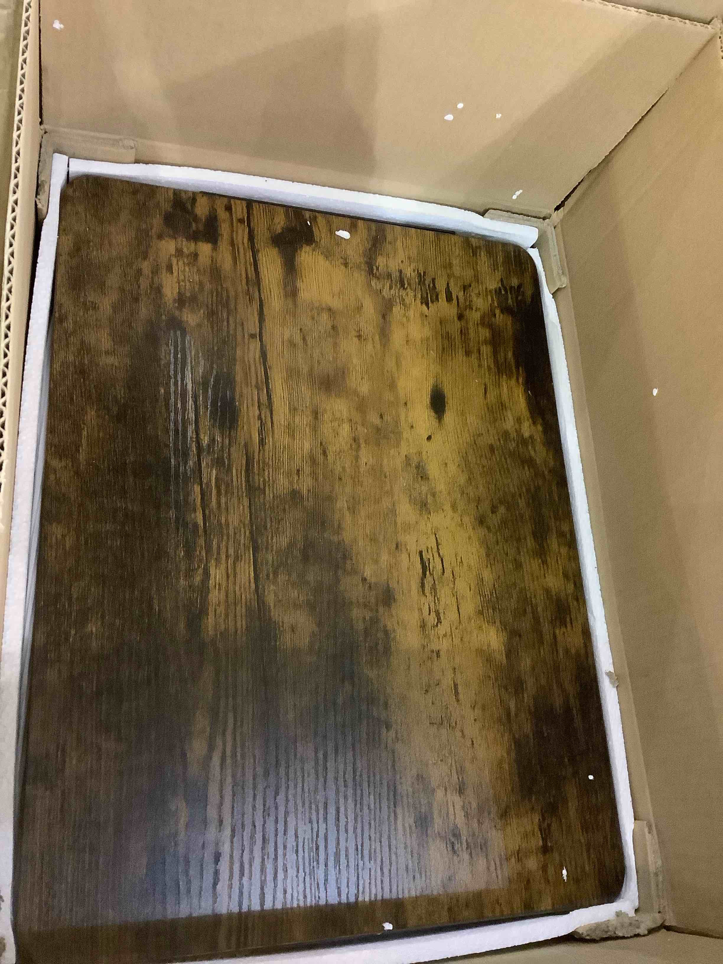 https://s3.amazonaws.com/lotting-images-prod/BargainHunt/EXS01174851_1708347803559.jpeg