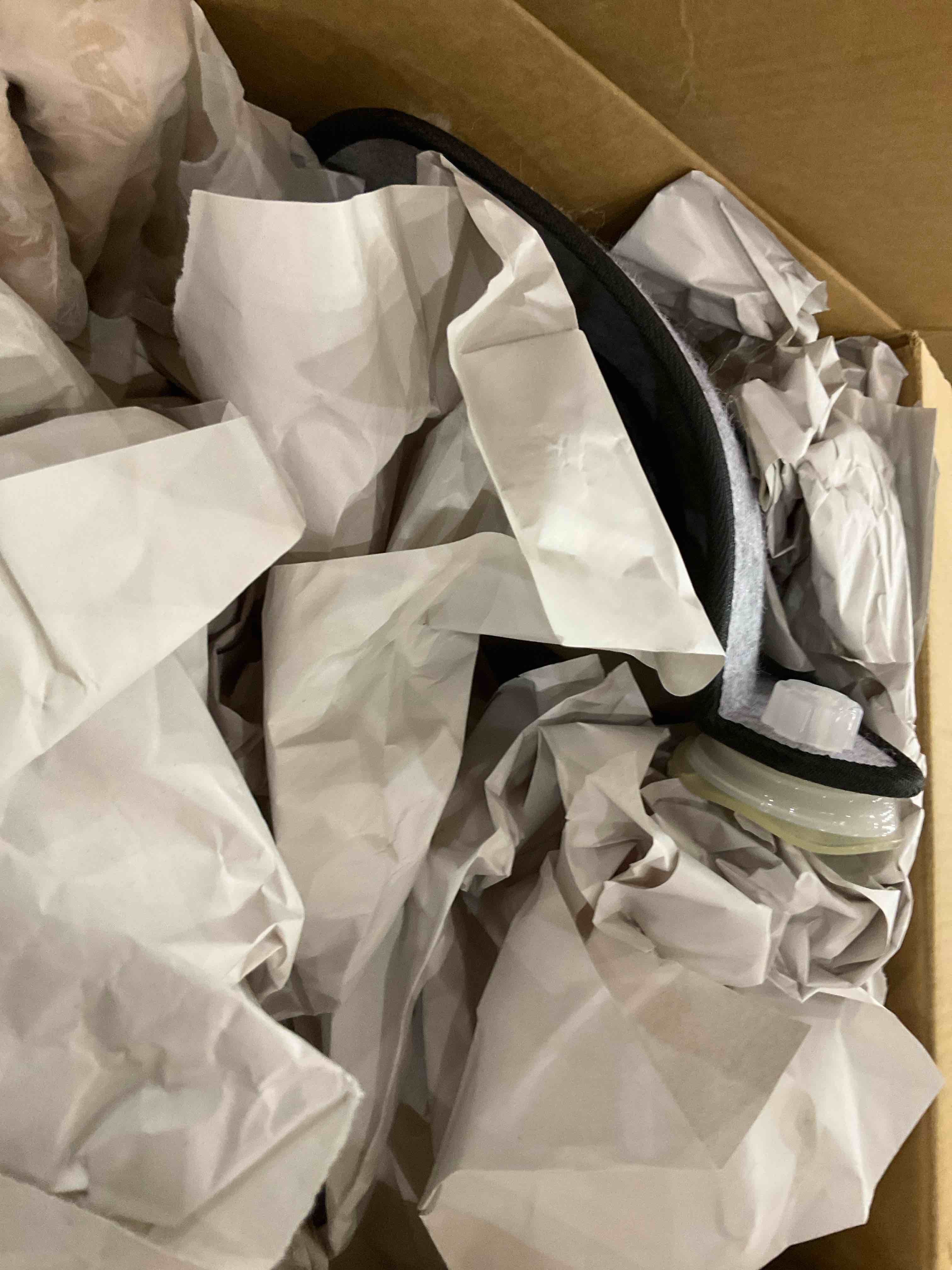 https://s3.amazonaws.com/lotting-images-prod/BargainHunt/EXS01174943_1709827448132.jpeg