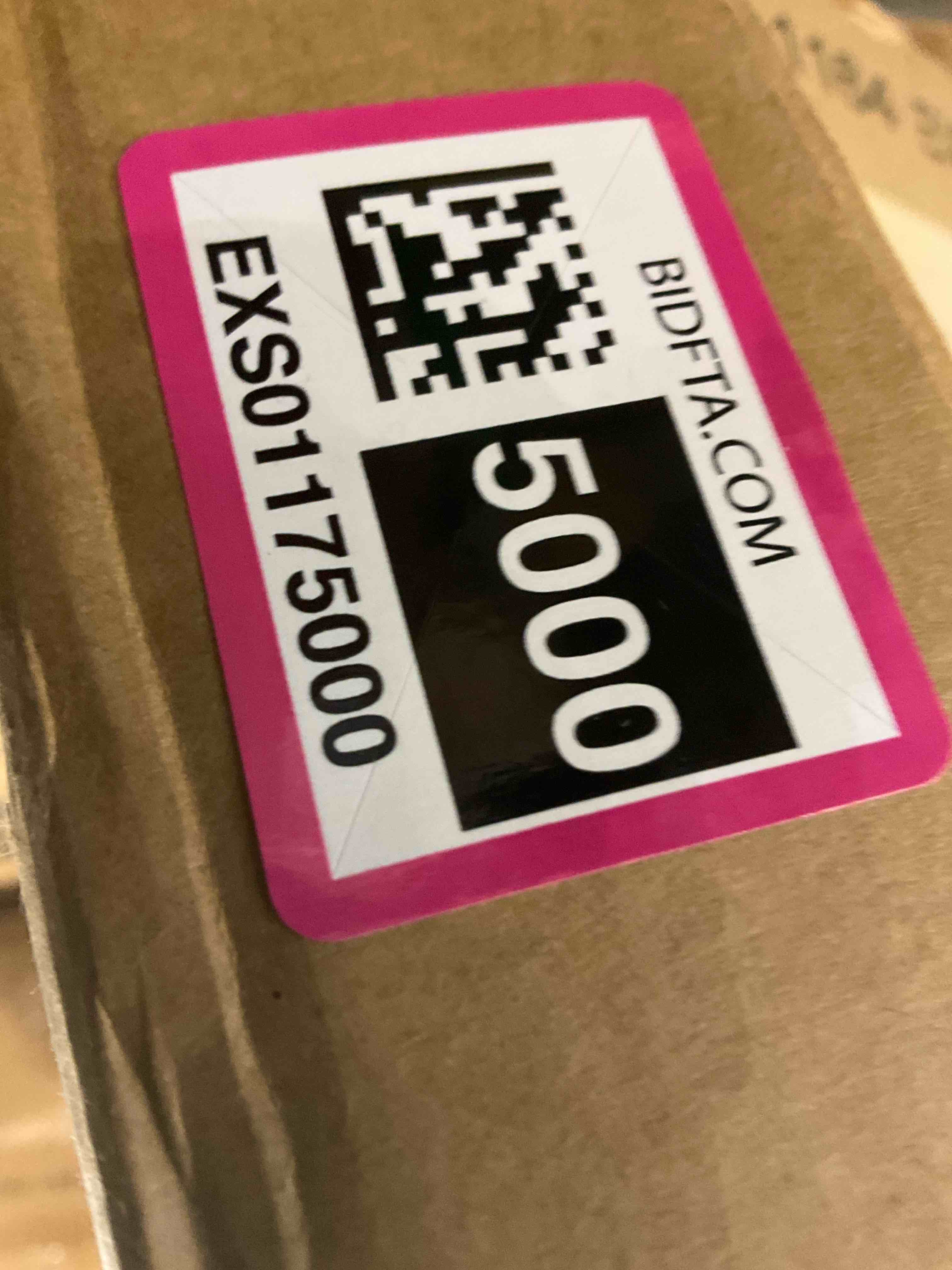 https://s3.amazonaws.com/lotting-images-prod/BargainHunt/EXS01175000_1709836201345.jpeg