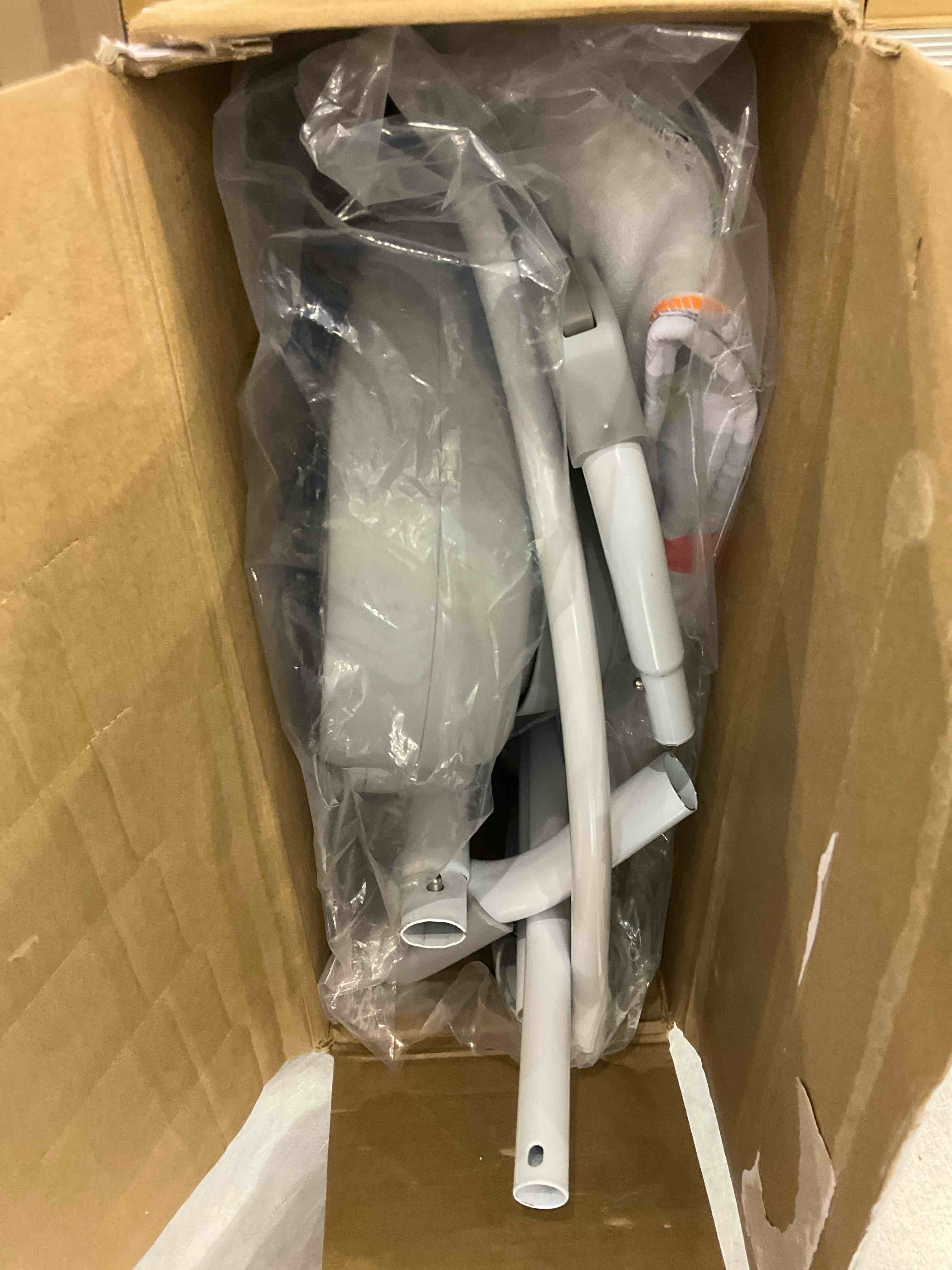 https://s3.amazonaws.com/lotting-images-prod/BargainHunt/EXS01175028_1709827752400.jpeg