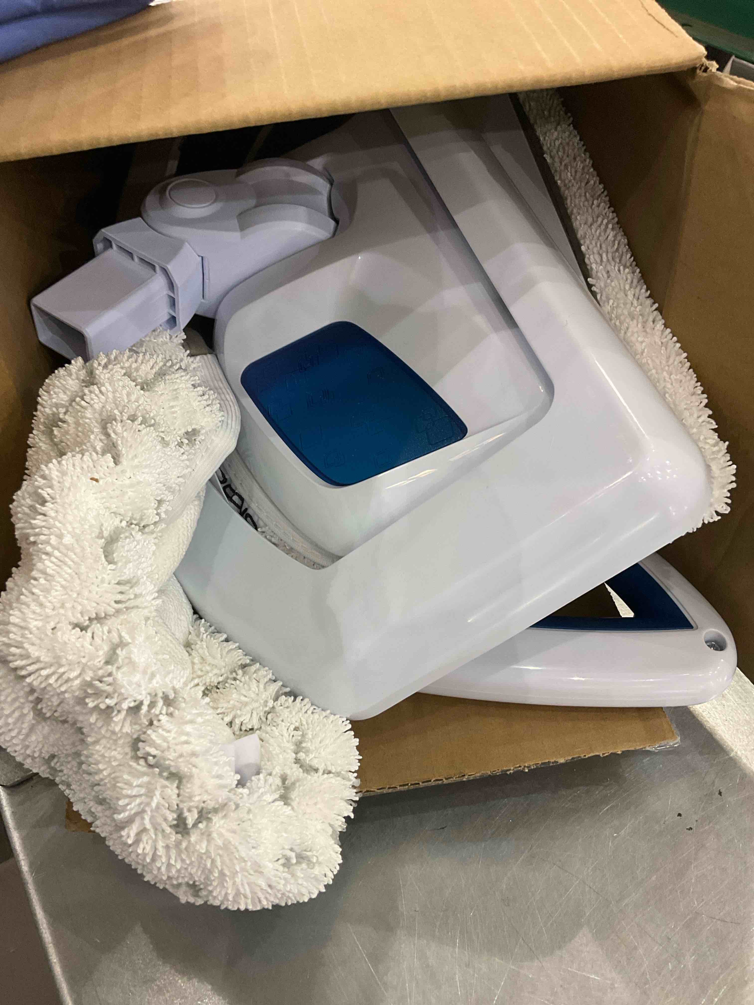 https://s3.amazonaws.com/lotting-images-prod/BargainHunt/EXS01175039_1709829840500.jpeg