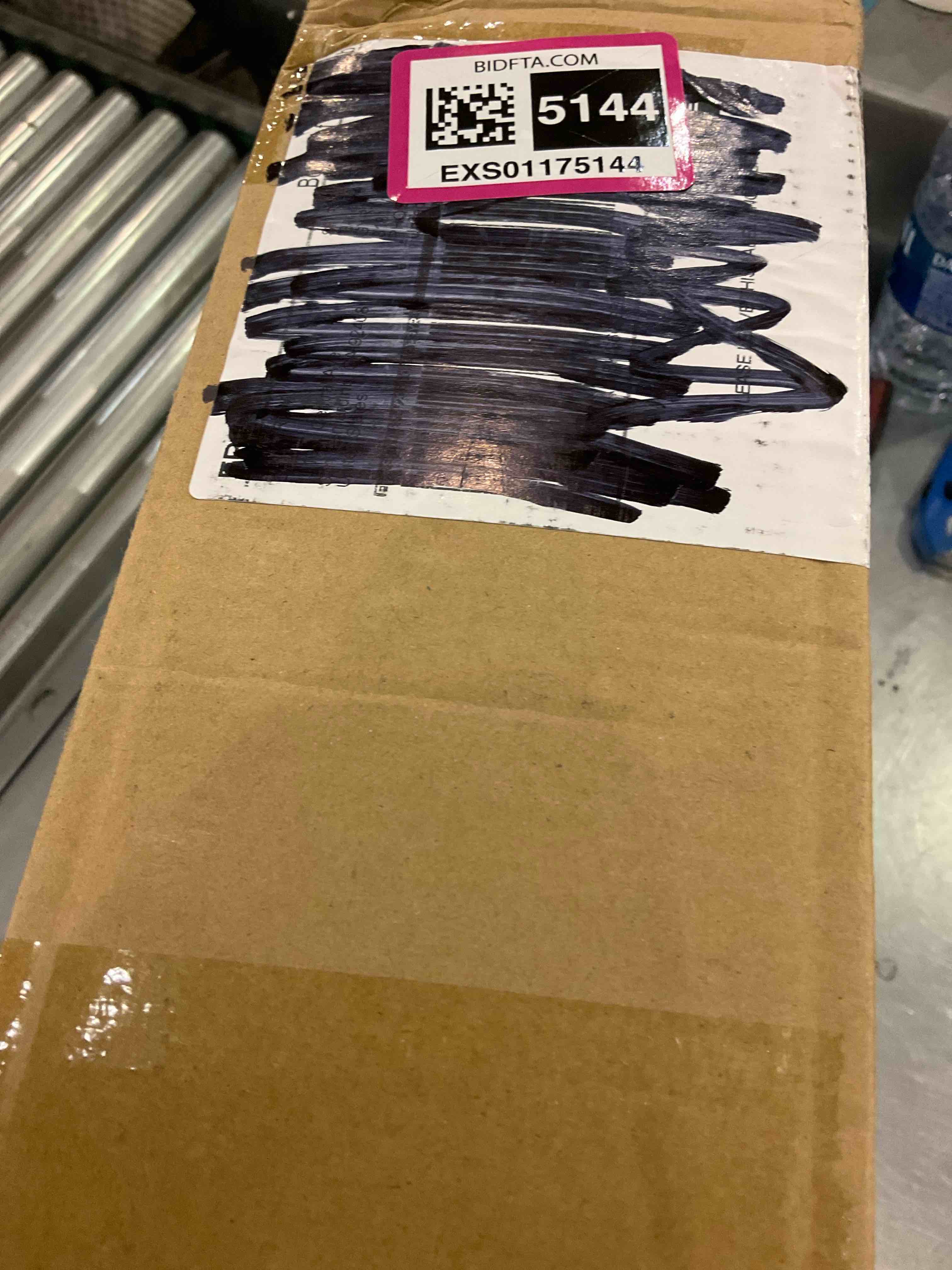 https://s3.amazonaws.com/lotting-images-prod/BargainHunt/EXS01175143_1709912295956.jpeg
