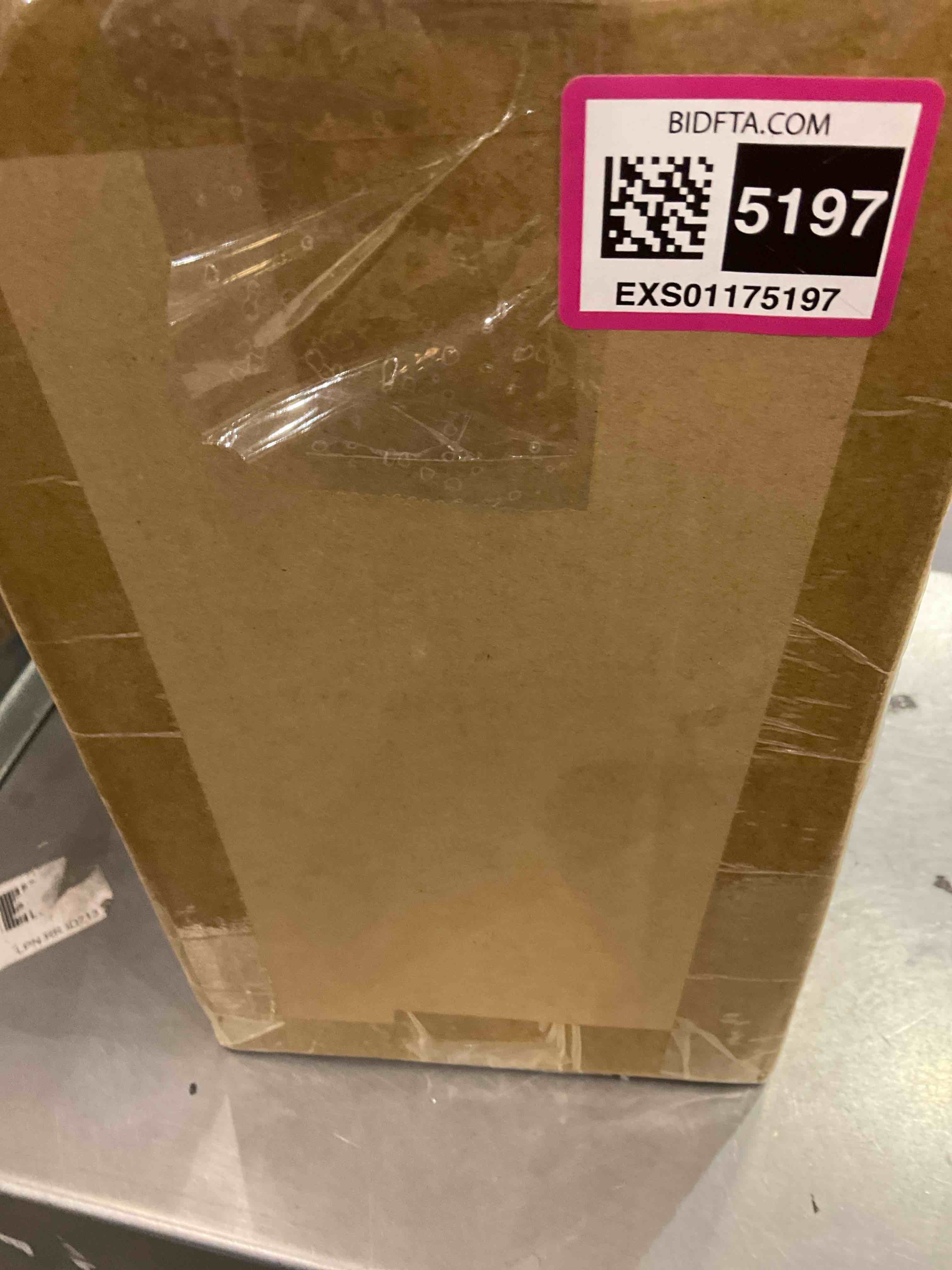 https://s3.amazonaws.com/lotting-images-prod/BargainHunt/EXS01175197_1709923664082.jpeg