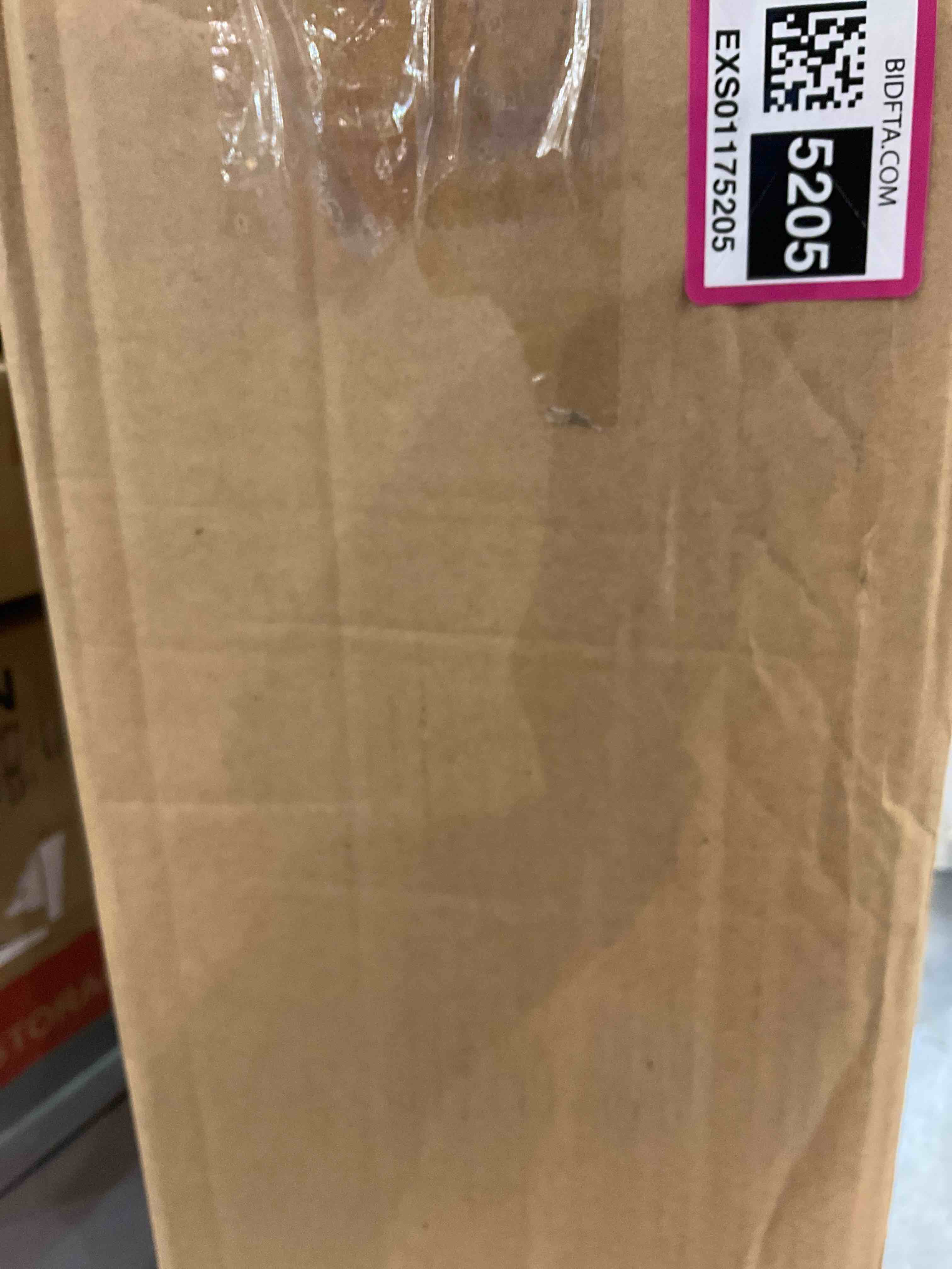 https://s3.amazonaws.com/lotting-images-prod/BargainHunt/EXS01175205_1709927315147.jpeg