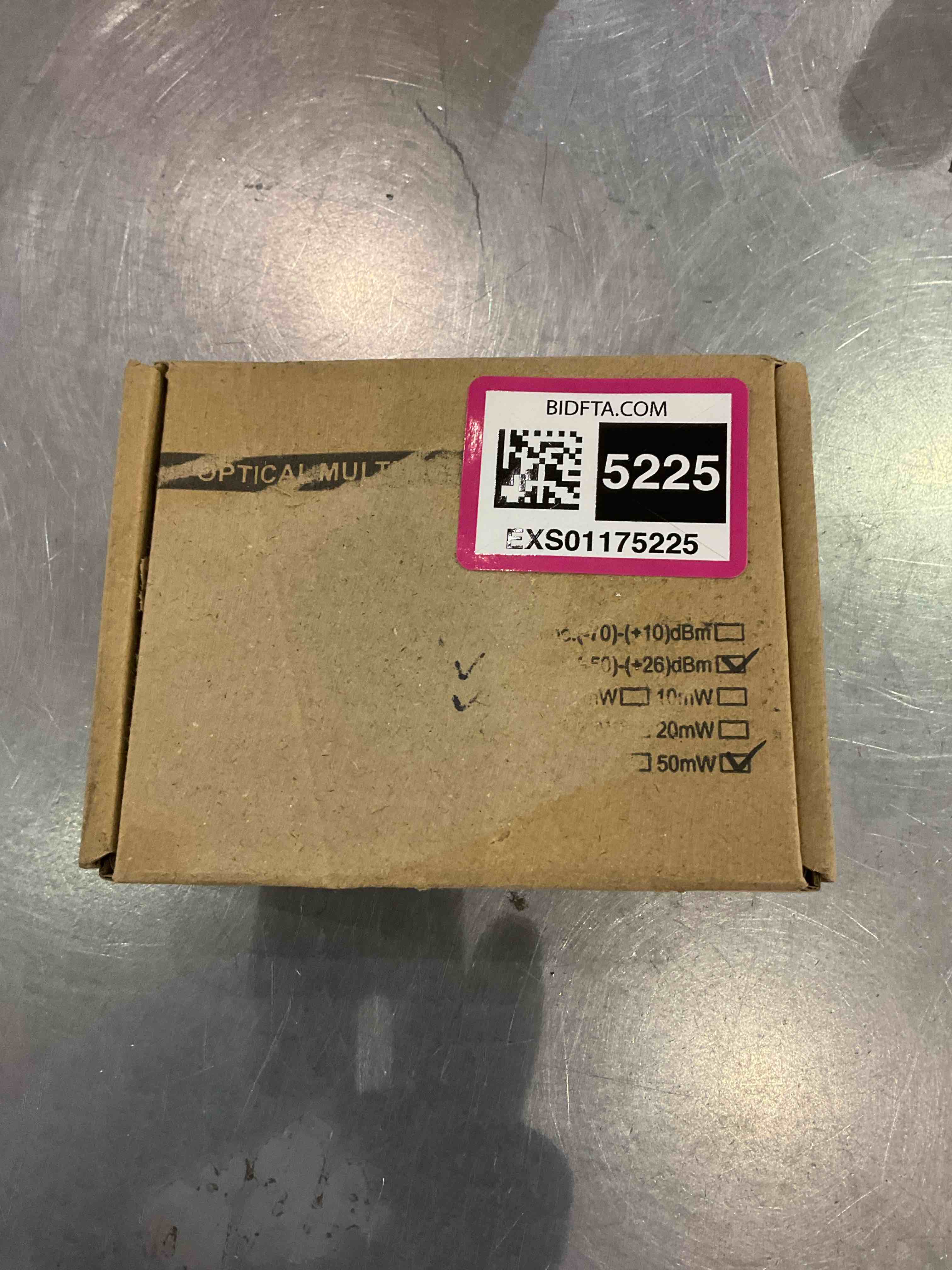 https://s3.amazonaws.com/lotting-images-prod/BargainHunt/EXS01175225_1710158236548.jpeg