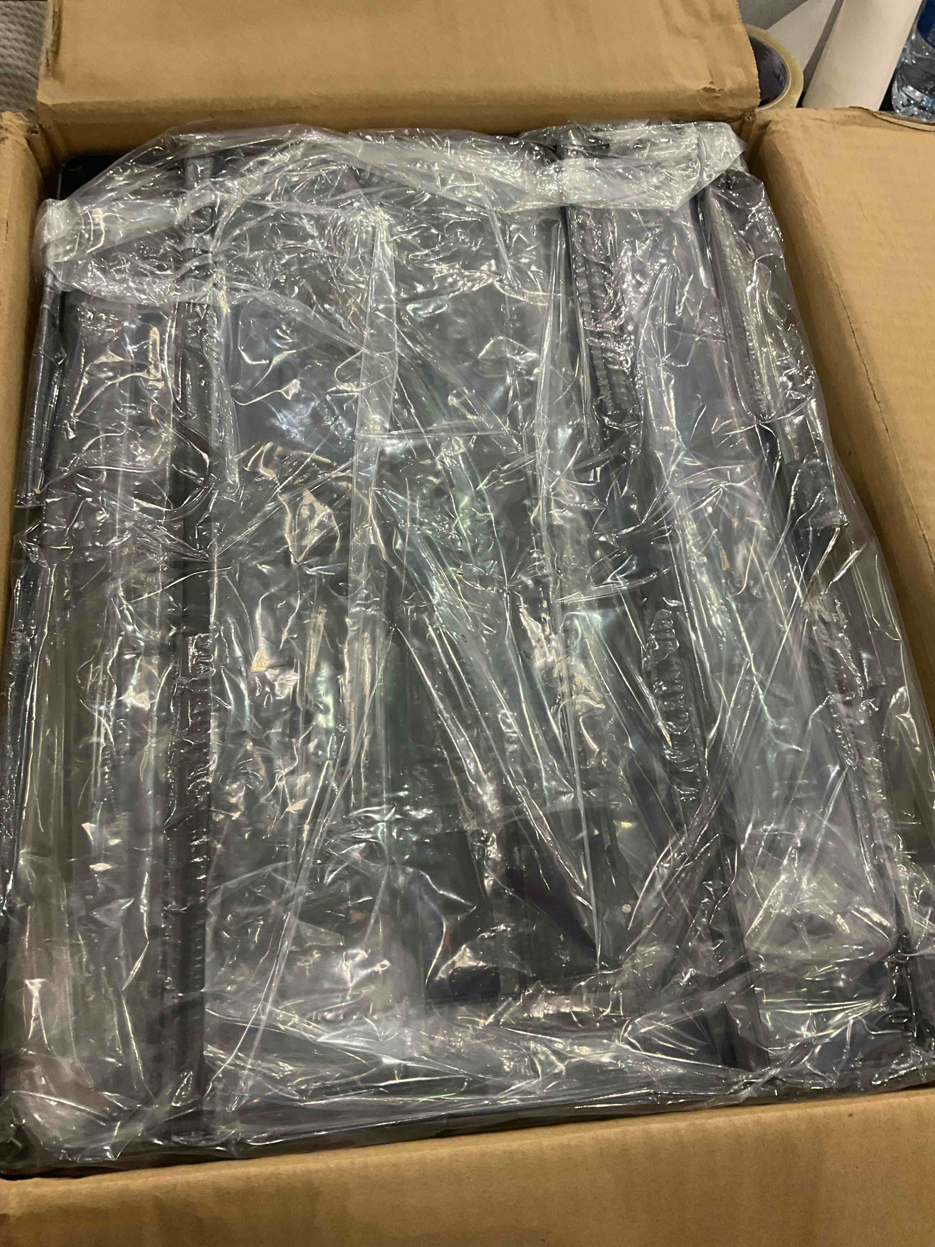 https://s3.amazonaws.com/lotting-images-prod/BargainHunt/EXS01175259_1710163993775.jpeg