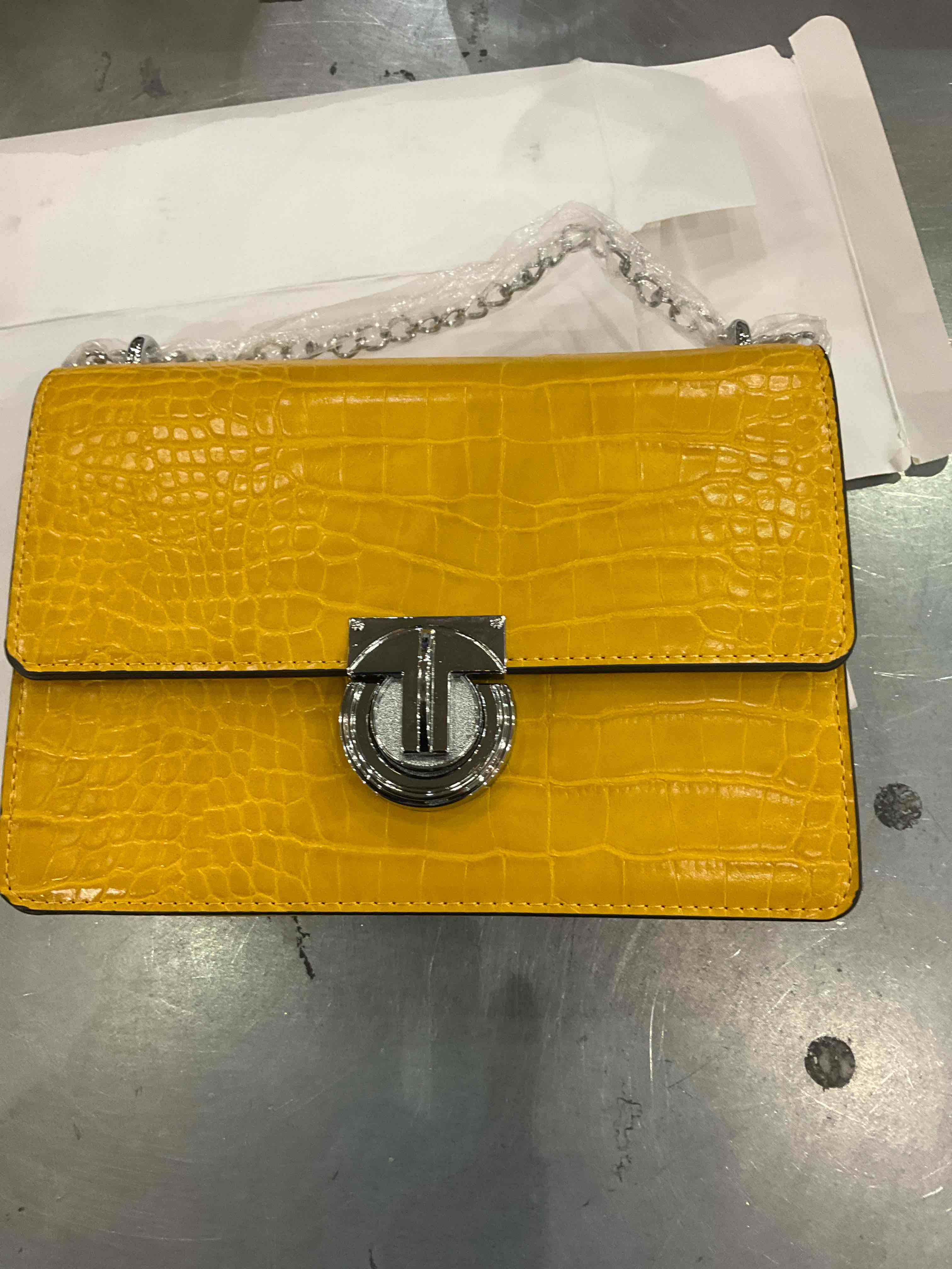 mini bag in yellow croc