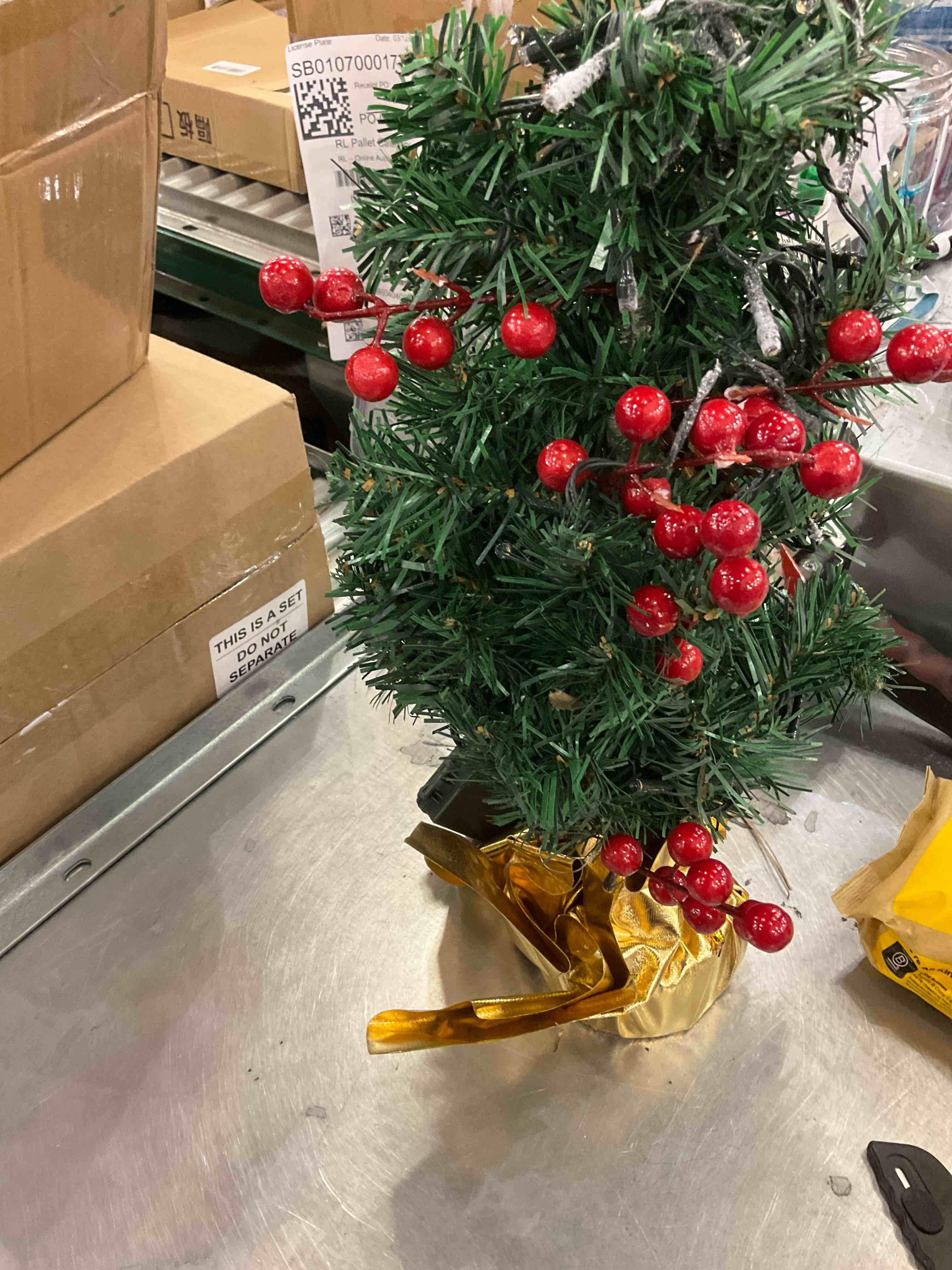 Best Choice Products Battery Operated Tabletop Mini Artificial Christmas Tree Decor